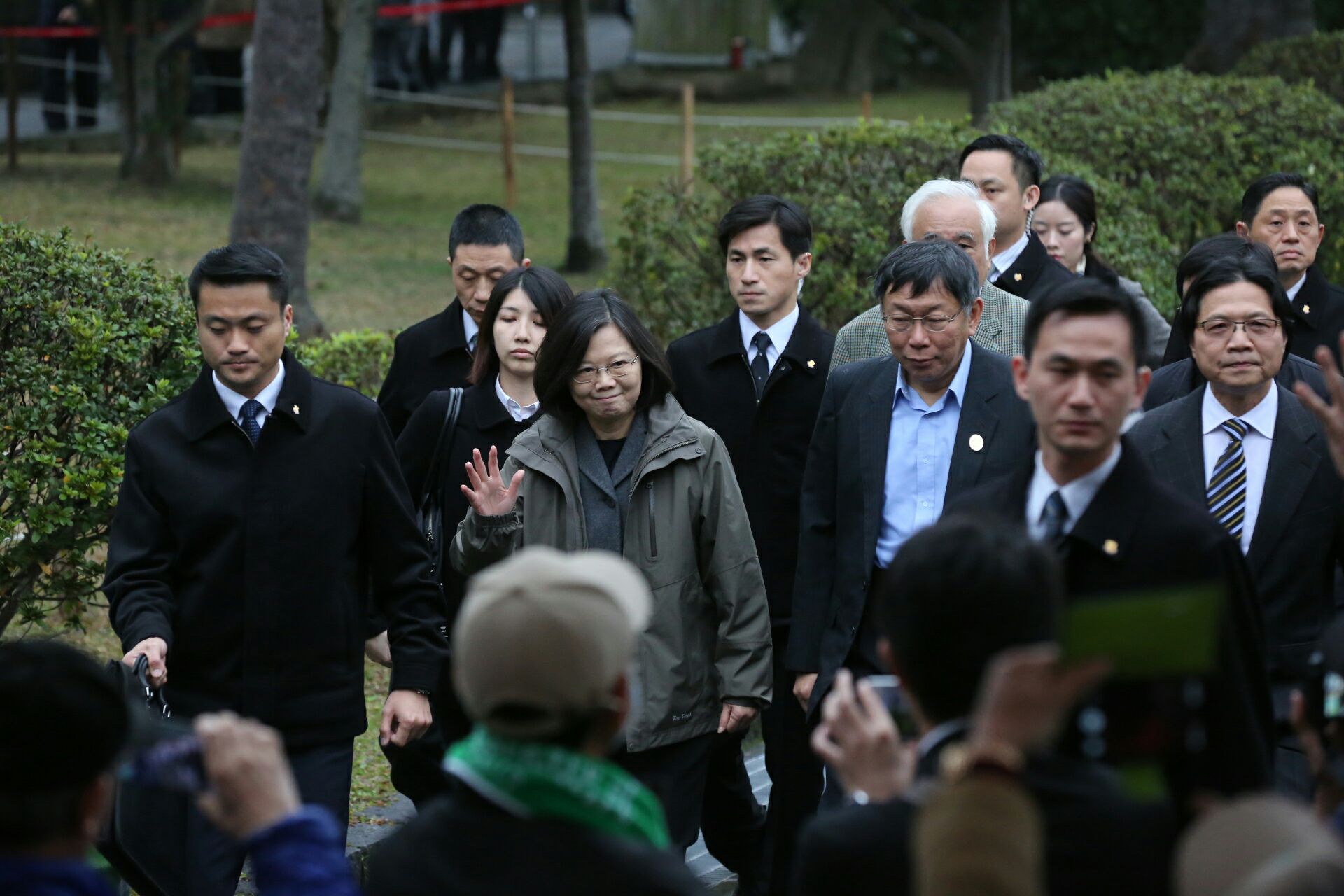 柯文哲現身228紀念公園，提到每次228將至，他就會感到不安。