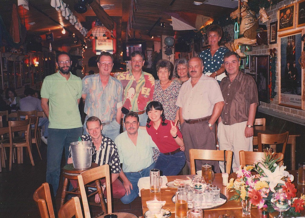 早年Amy以啤酒吧起家,搭配新鮮台式小炒,加上她擅長用英文社交,在80年代高雄港興盛時期,吸引各國船員到訪捧場。(冒煙的喬提供)