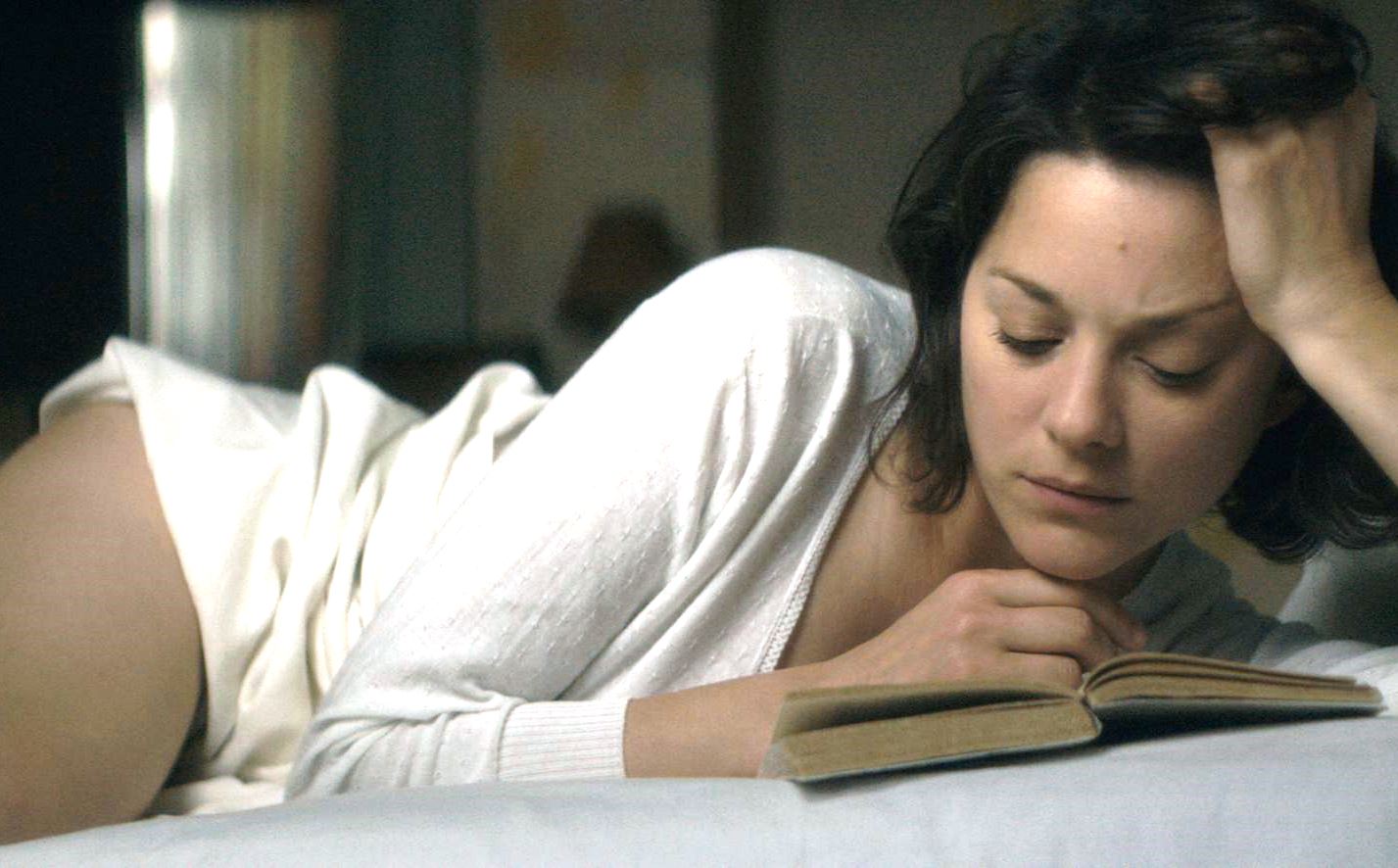 瑪莉詠在《熾戀》演出不倫人妻，並大膽演出情慾戲。