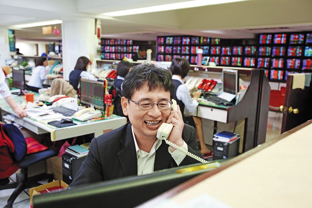 多數投資人若對股市未來感到樂觀，反而要小心謹慎，因為那往往是股市最後推升力道。