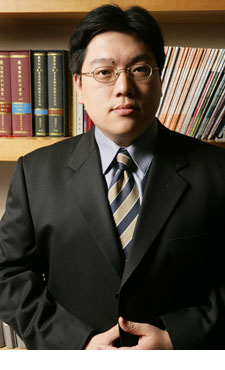 徐紹鐘律師(翻攝自萬律聯合法律事務所)