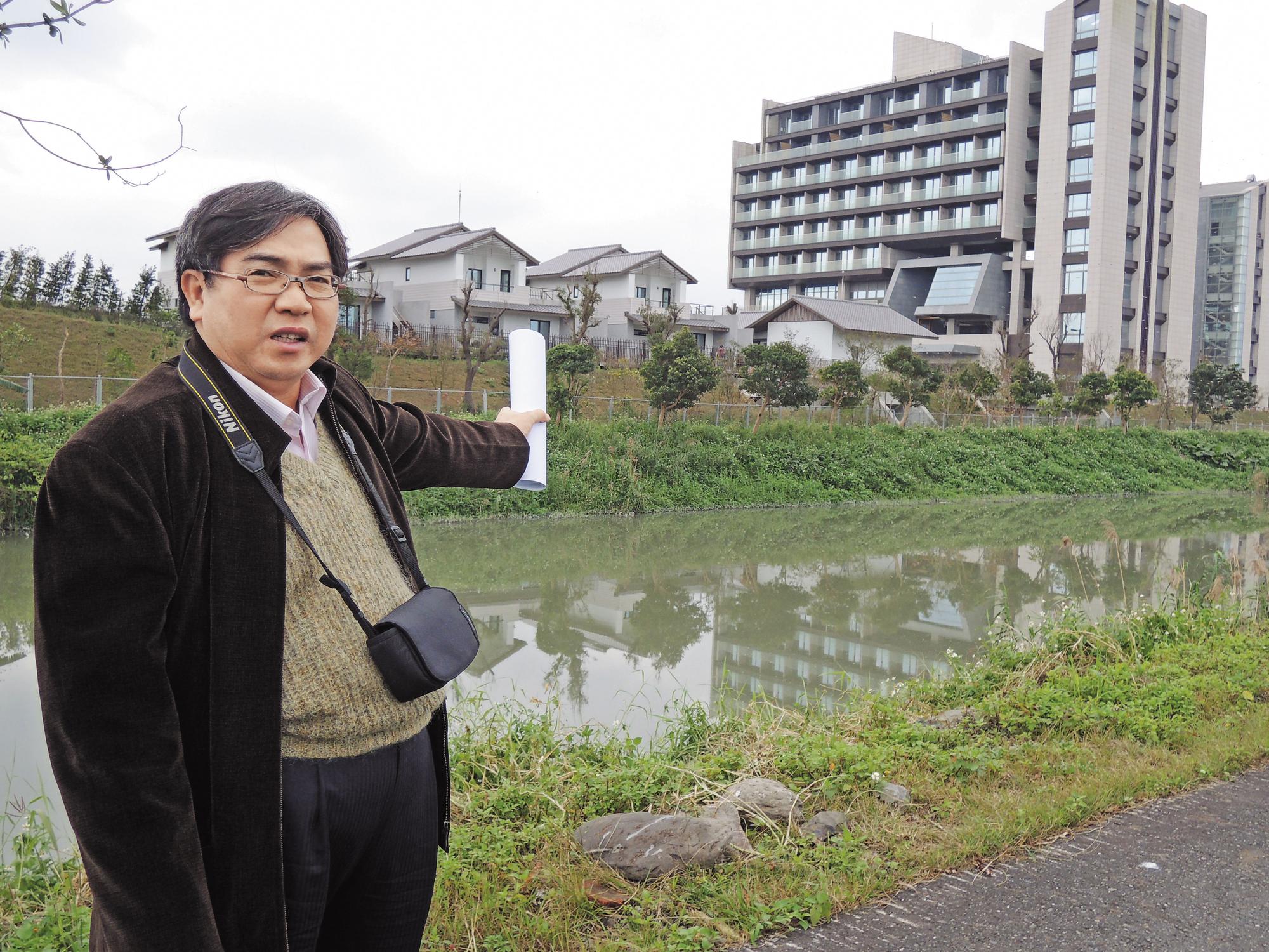 宜蘭縣前鄉代林錦坤具狀向宜蘭地檢署告發林聰賢涉及圖利。