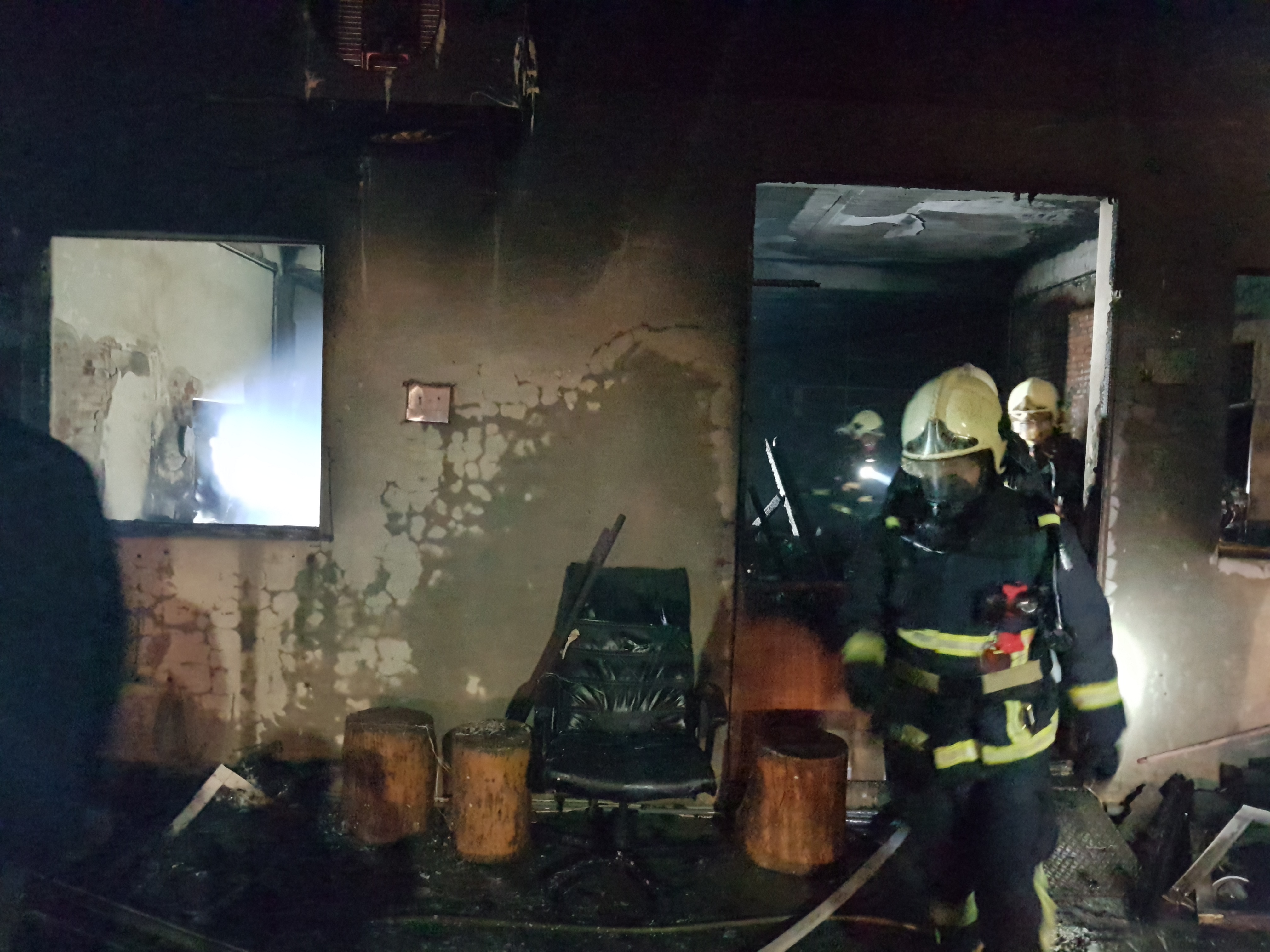 金山凌晨發生大火， 93歲呂姓老翁和83歲郭女，雙人命喪火窟。