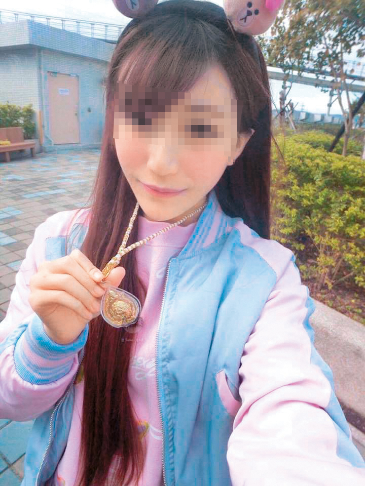 友人指梁女疑因酒女身分曝光而遷怒閨密陳女。（翻攝自梁女臉書）