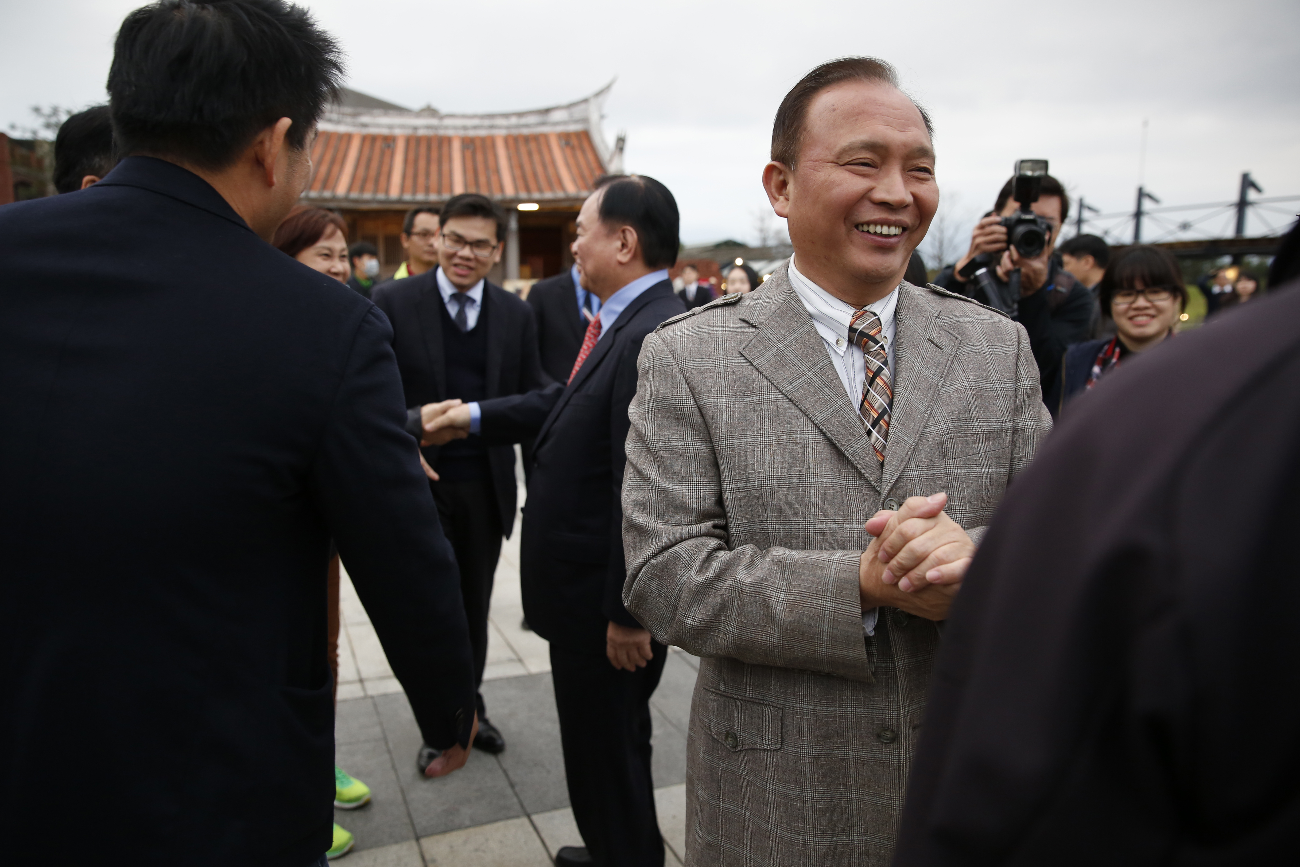 宜蘭縣政府表示林聰賢遭檢舉涉圖利案為烏龍爆料，檢舉人對此反擊手中資料齊全。