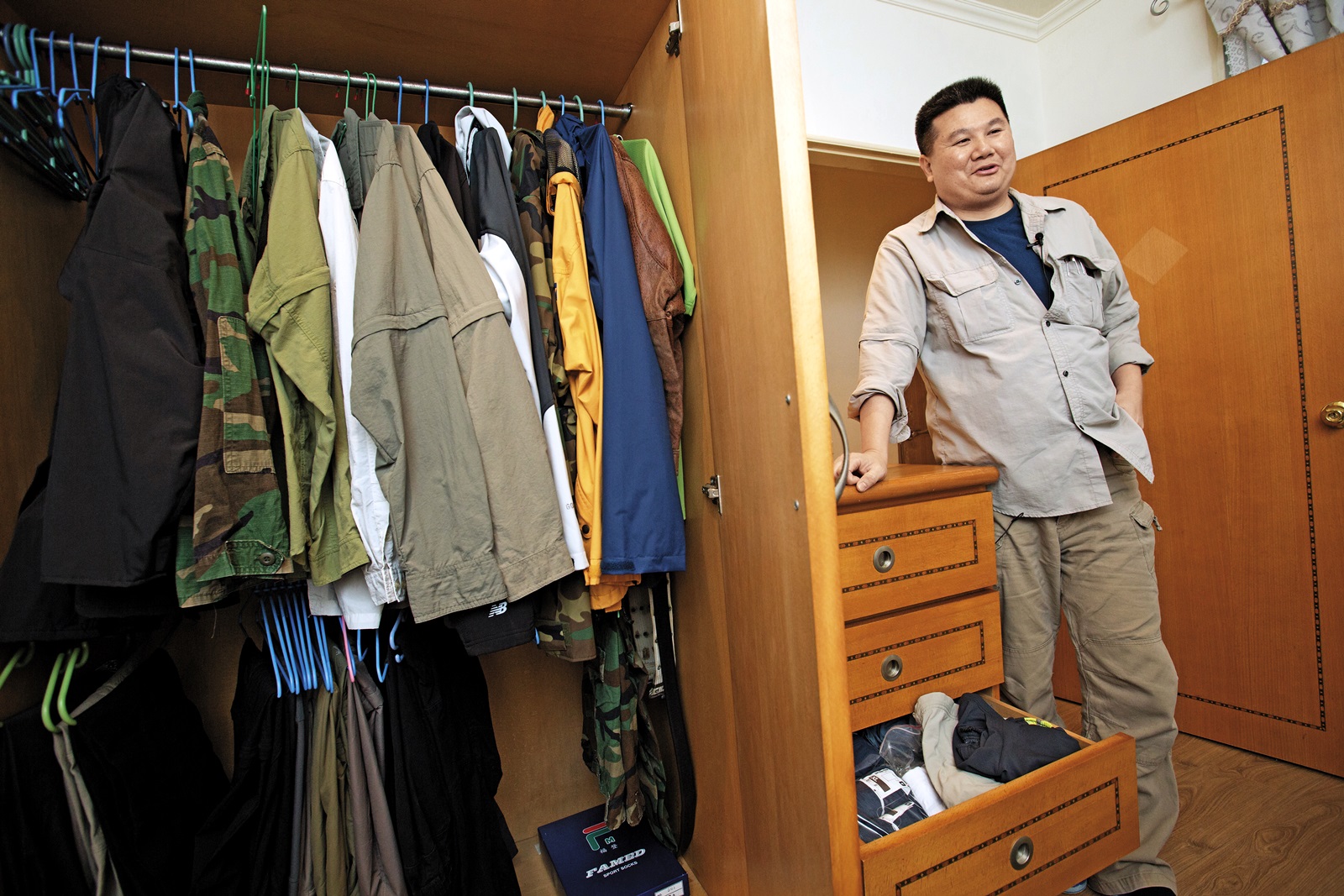 李惠仁不愛花心思打扮，因此好穿的衣服會買很多件。
