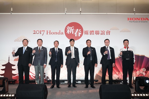 今年媒體春酒上,台灣本田董事長伊藤隆人許下挑戰成立以來最高銷售目標3.3萬台的願望。