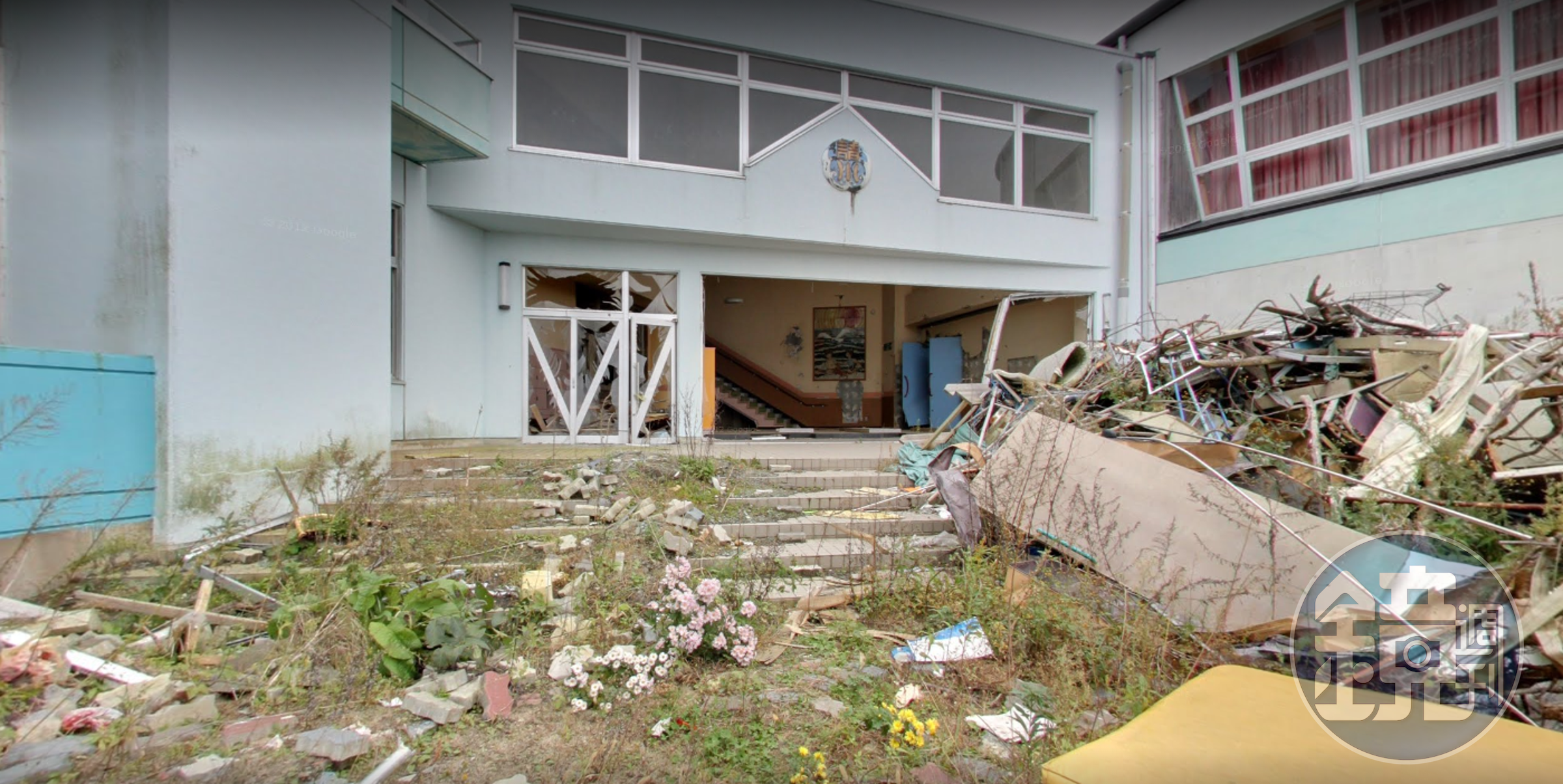位於311震災區、福島縣的請戶小學，儘管已殘破不堪，校長卻始終守護校園。（請戶小學網站）