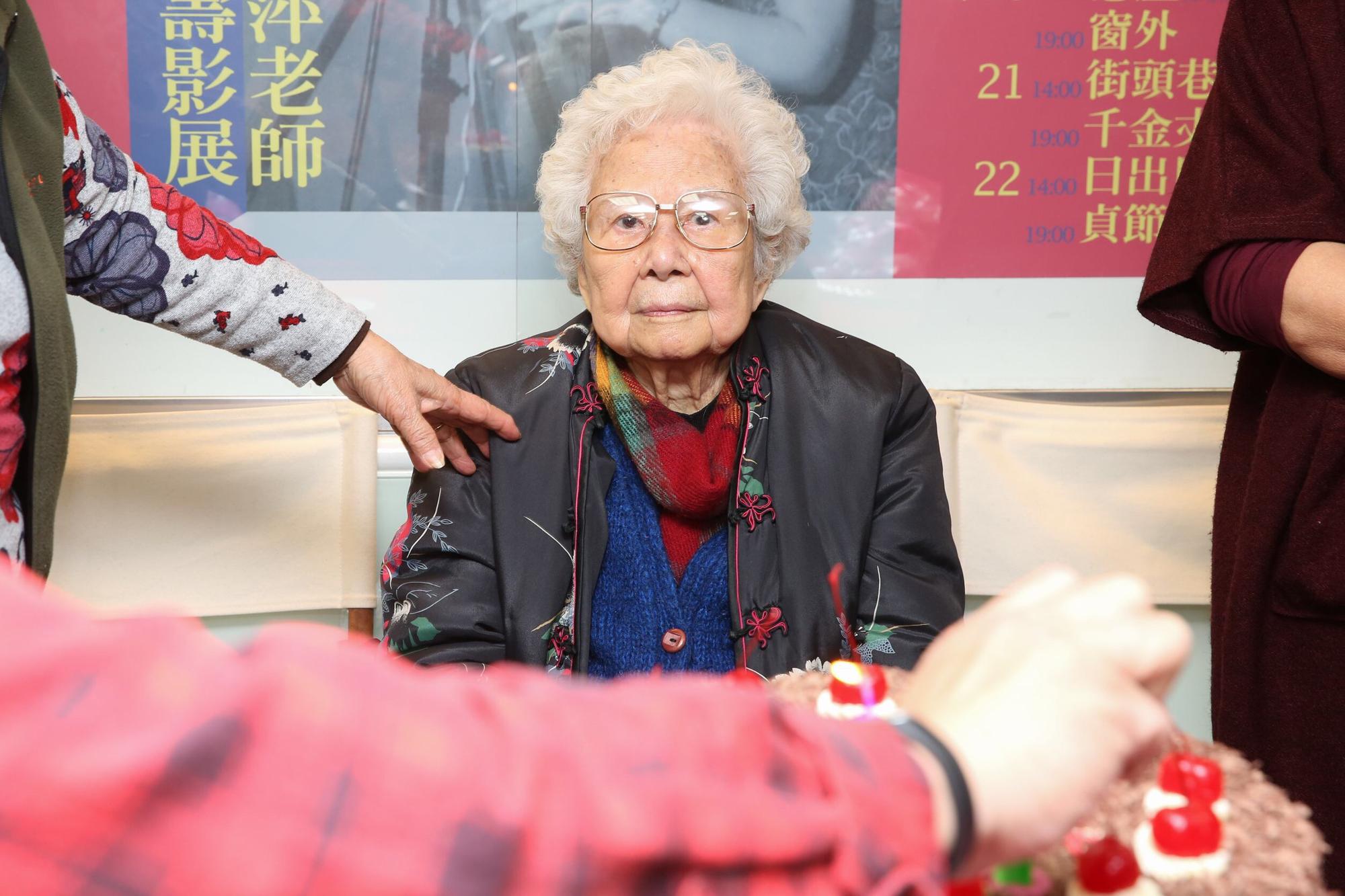 廣播界耆宿崔小萍11日病逝台大醫院,享耆壽94歲。