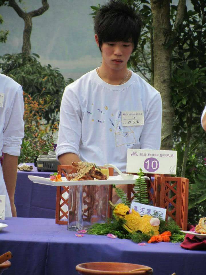 沈子豪高職、大學都念餐飲，也是比賽常勝軍。（沈子豪提供）