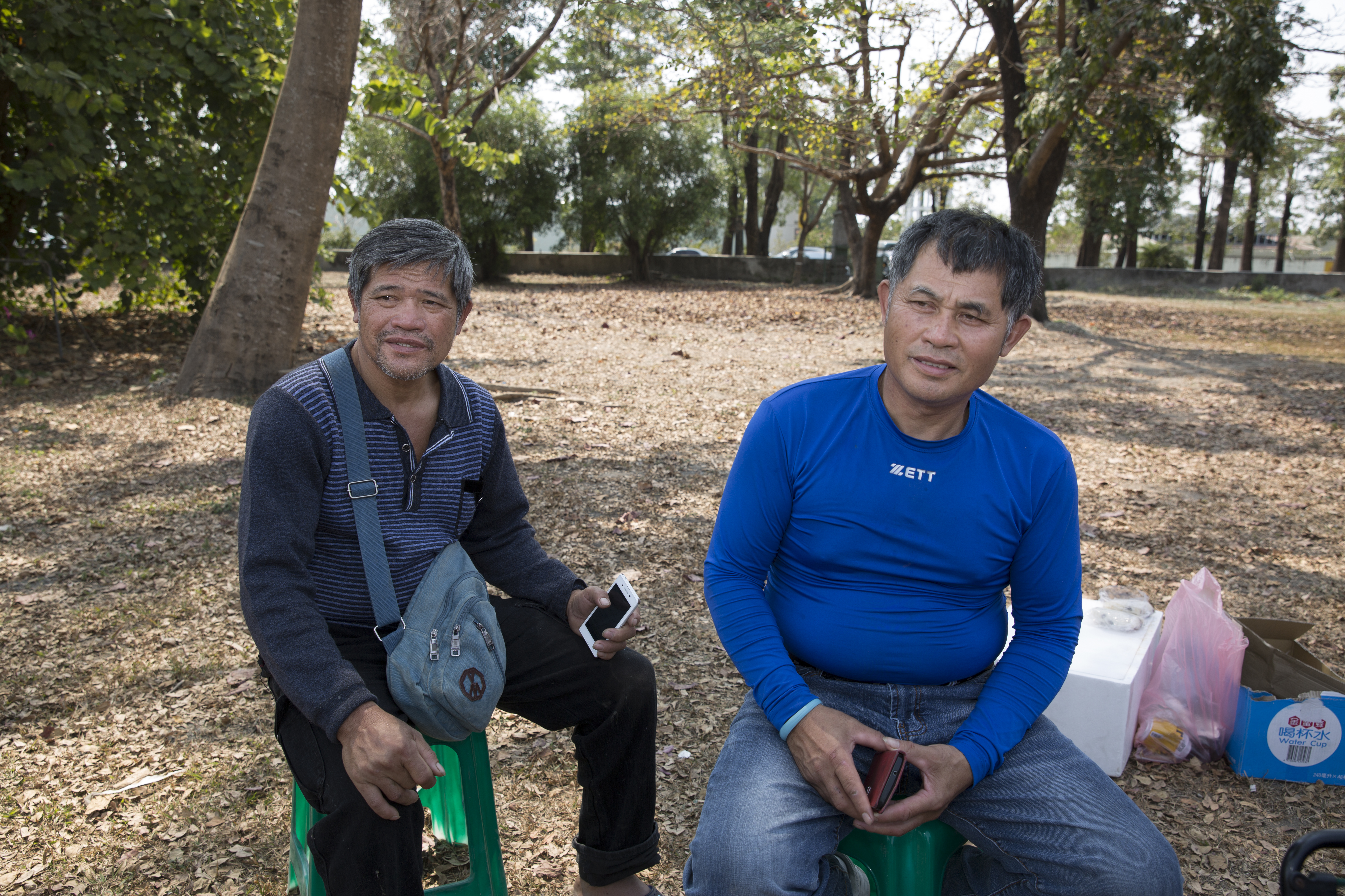 與不幸過世的三弟廖忠仁一樣，廖家二哥廖忠義、大哥廖忠平（右）也都從事灌漿工作。