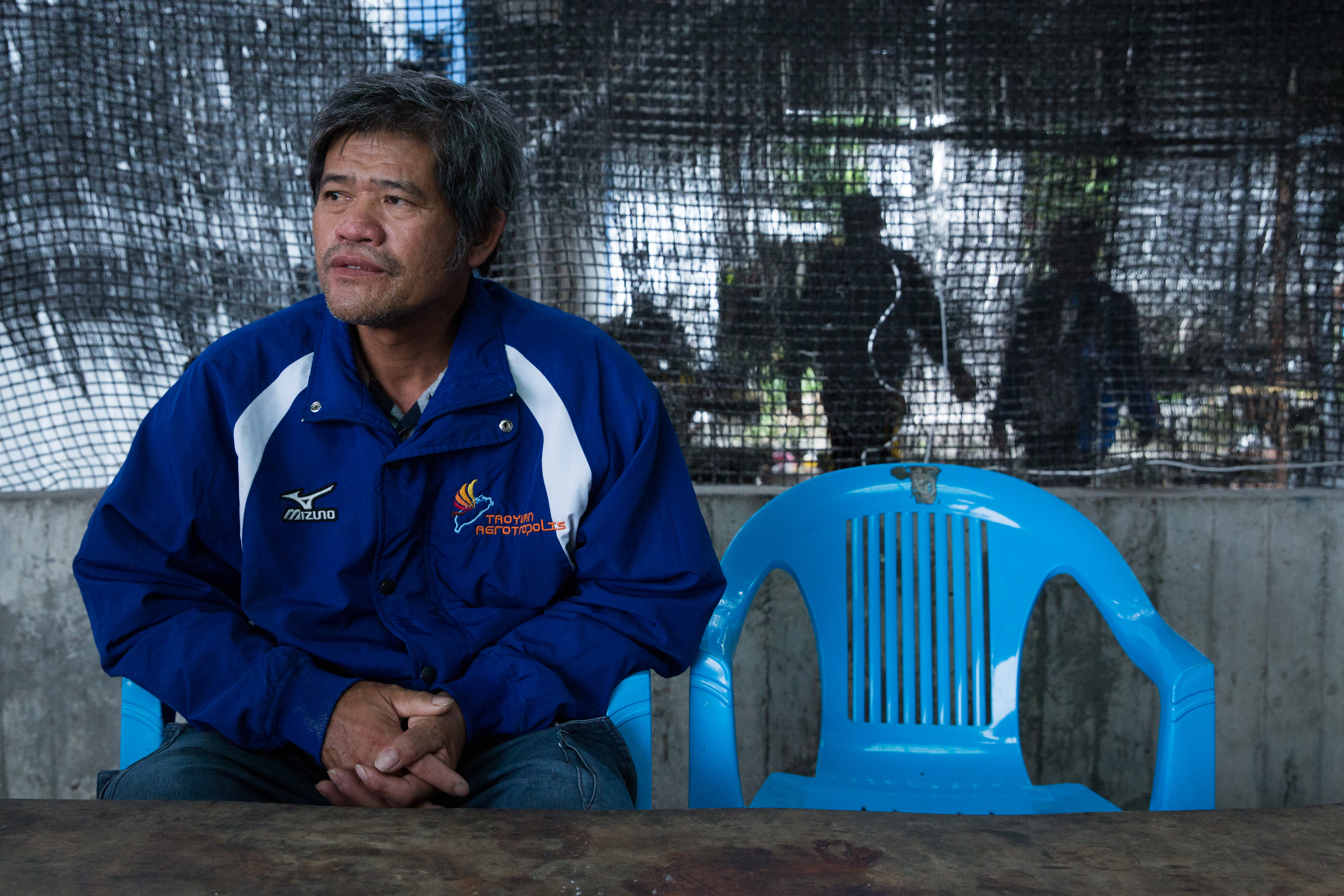 不知是否過去太多的坎坷際遇讓廖忠義已習於逆來順受，弟弟出事後，他竟是責怪自己多於責怪營造公司。