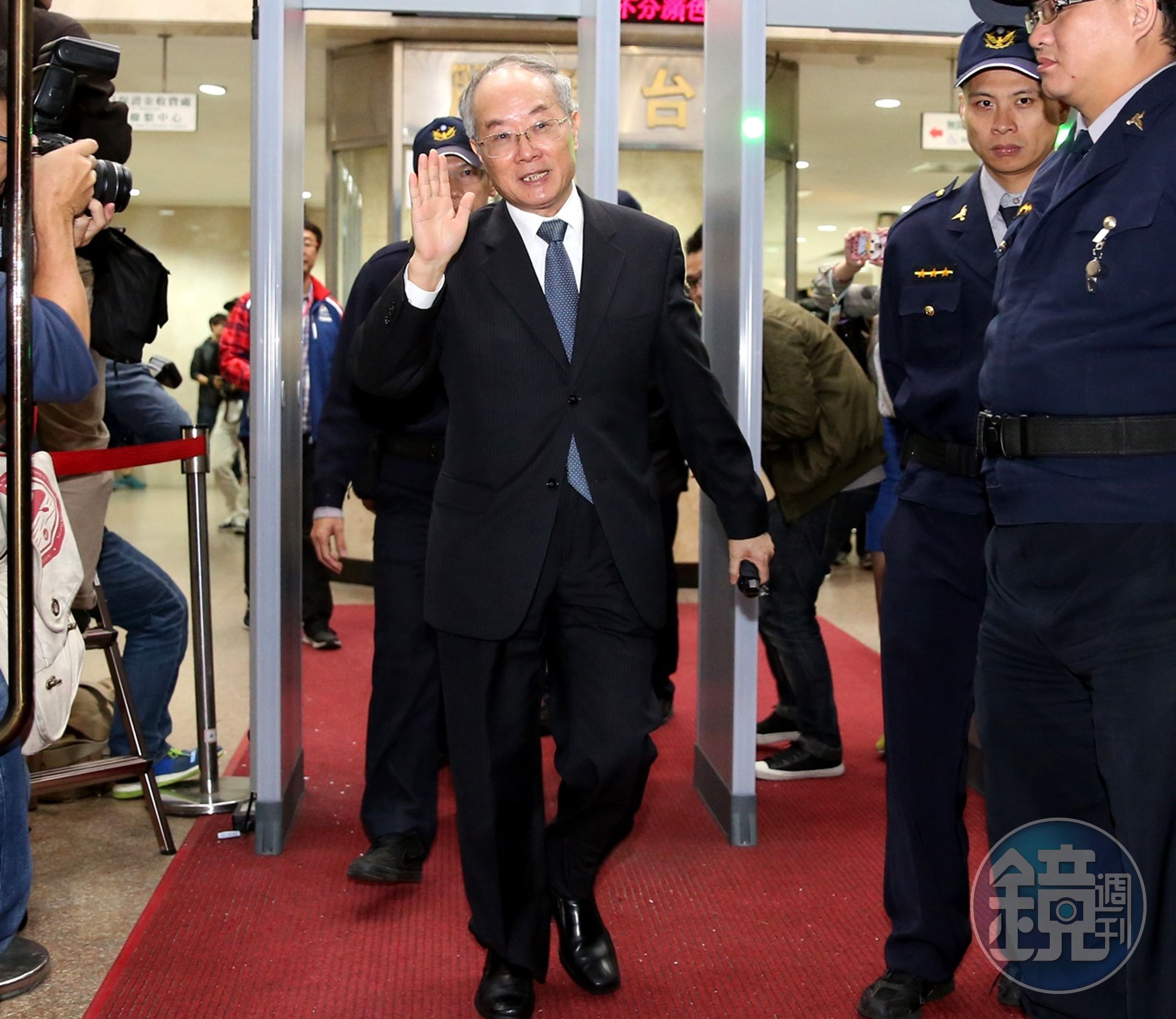 時任檢察總長的黃世銘已因洩密罪遭判刑確定。