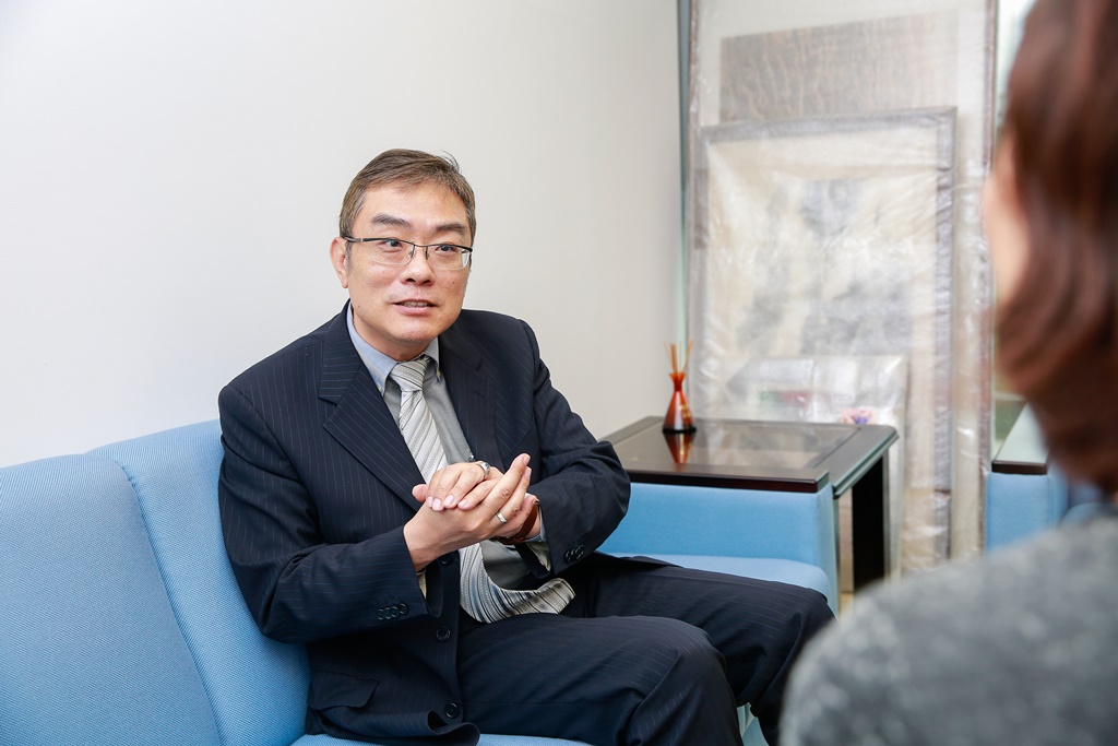 民視節目事業群資深副總經理許念台，今年擴大與其它電視台合資自製戲劇，也計劃與國際OTT合作。（林弘斌攝）