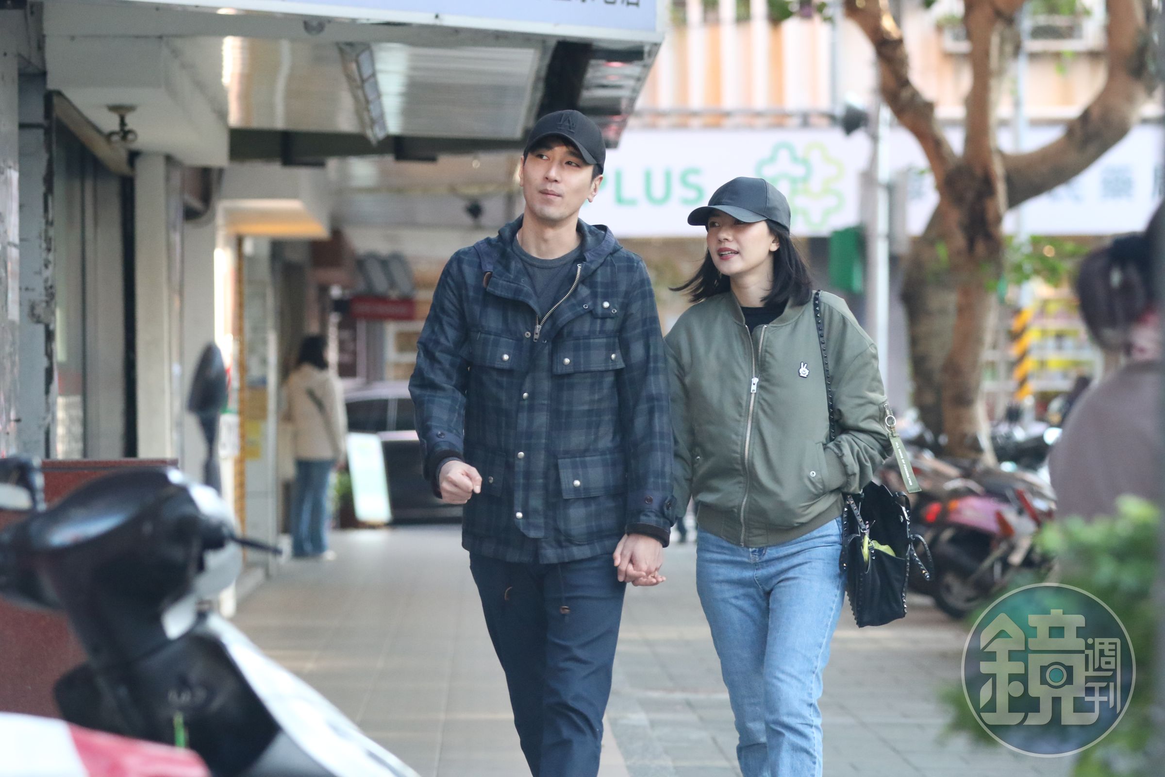 趙又廷（左）和高圓圓結婚後也傳出不少婆媳不合問題，但不影響兩人感情。（攝影組攝）