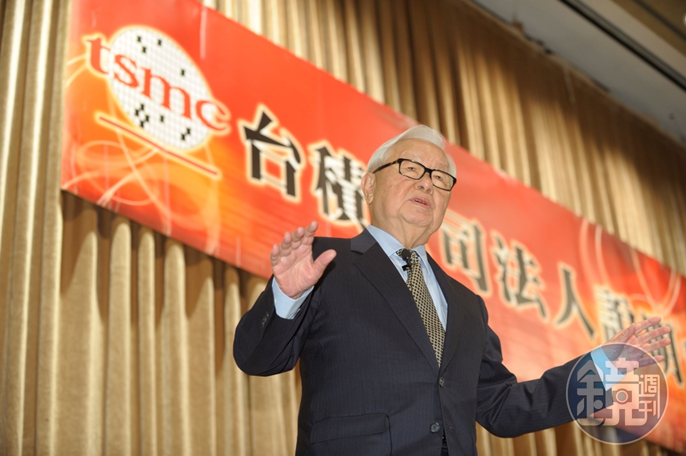 台積電董事長張忠謀日前跌倒的消息震驚各界，不過檢查後傷勢沒有大礙。