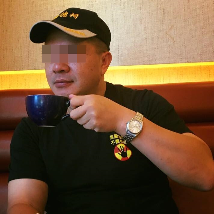 徐浤澤臉書上po出自拍照，看不出他背負如此大的壓力。