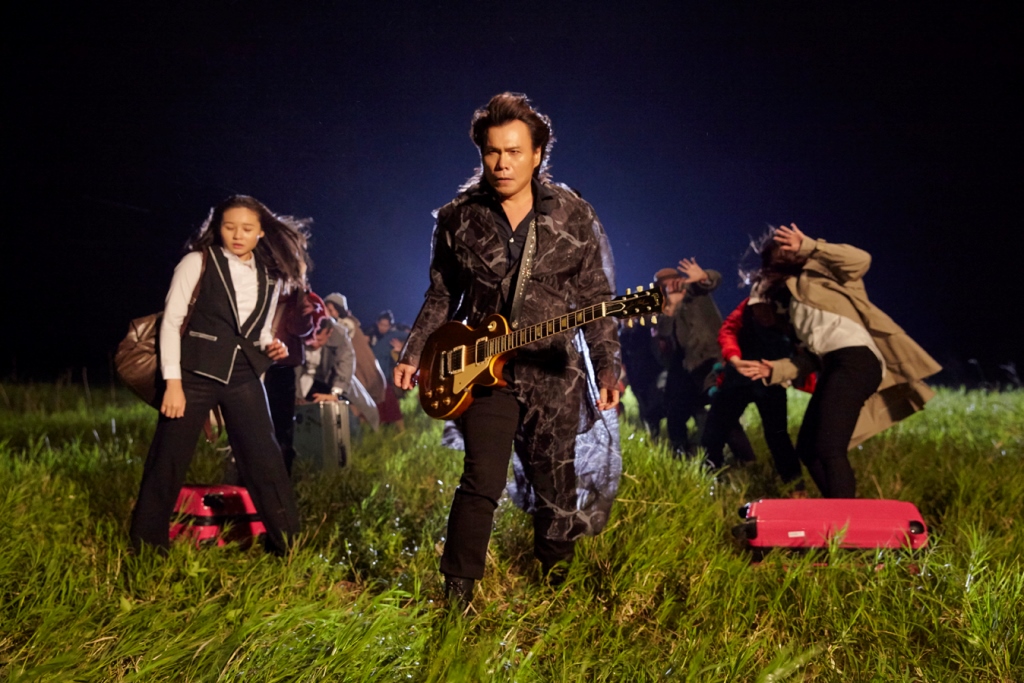 伍佰出道25年，寫下無數經典歌曲，也是票房秒殺天王。