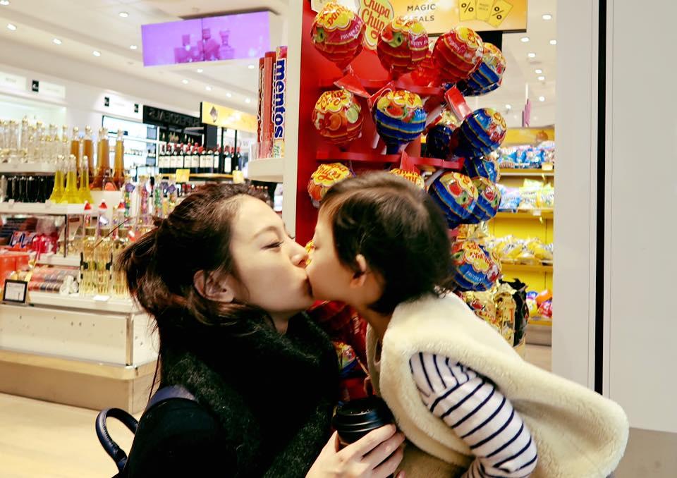 艾莉絲表示雙方在文化差異、個人職業身份的隱私問題，是離婚的關鍵。（網路圖片）