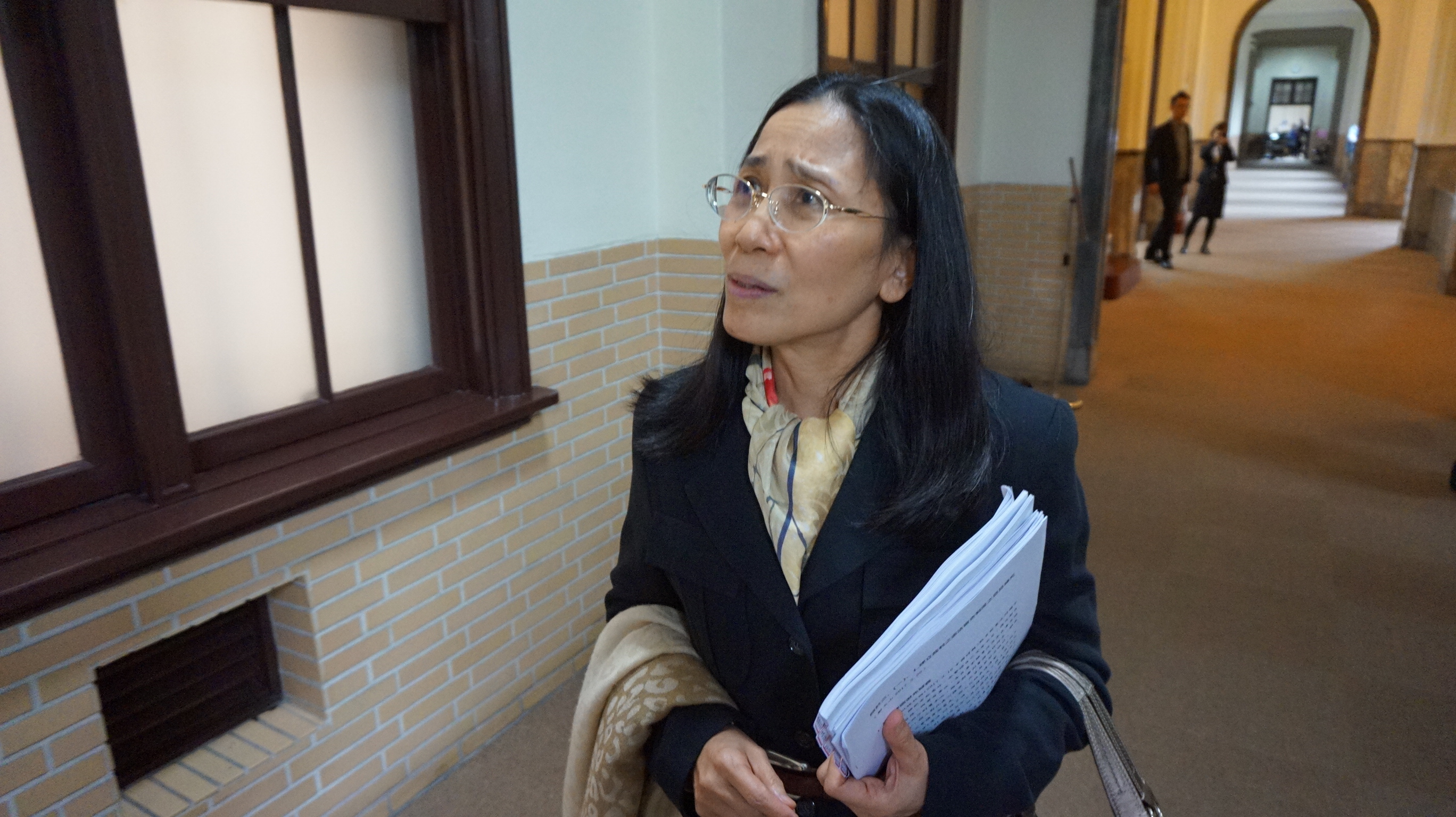 司改國是會議委員許玉秀今在會場打電話時暴怒拍桌，強調沒說法務部被孤立。