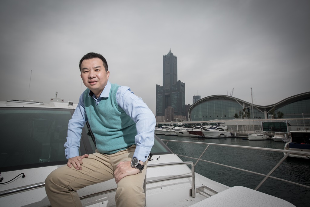 亞果遊艇俱樂部董事長侯佑霖，其實是「台南幫」吳修齊一脈。