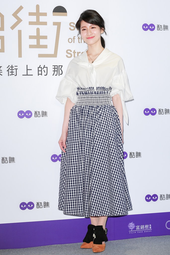 連俞涵之前拍《如朕親臨》時,傳出與男主角李國毅不合。