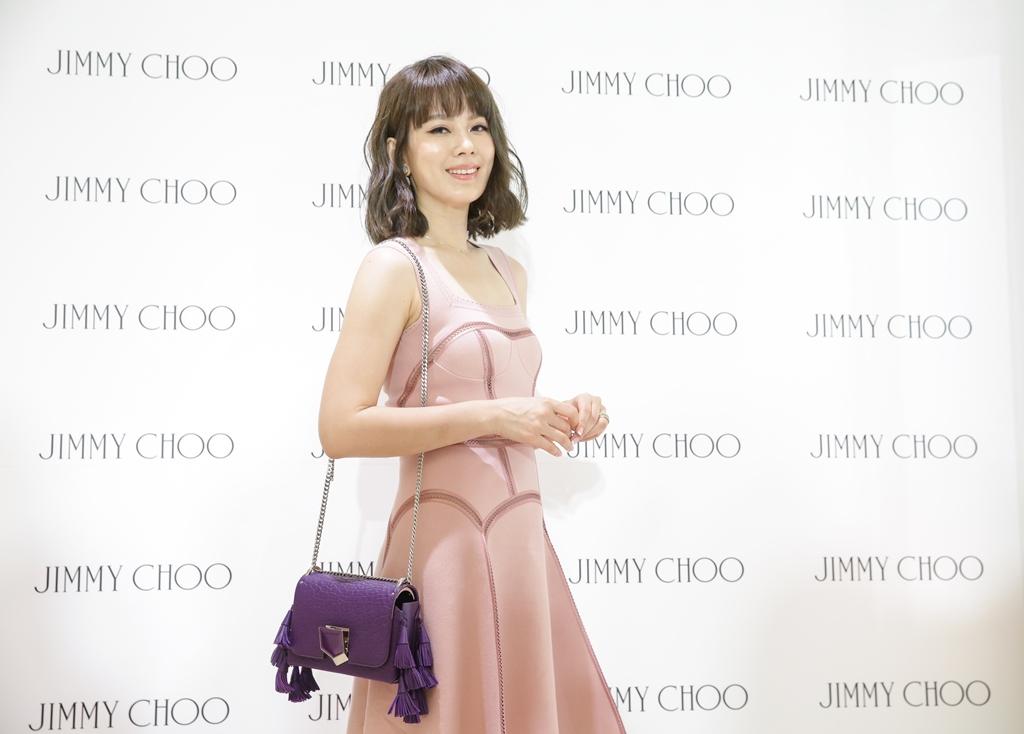 Melody出席Jimmy Choo記者會,話題圍繞在她愛的巴黎生活。