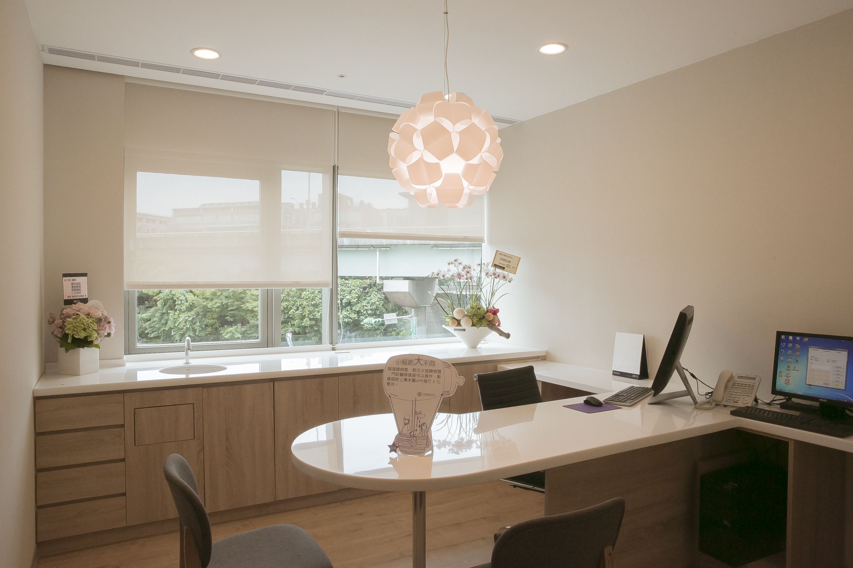 禾馨婦幼診所看診間的裝潢風格沒有醫院感，令人感覺溫馨。