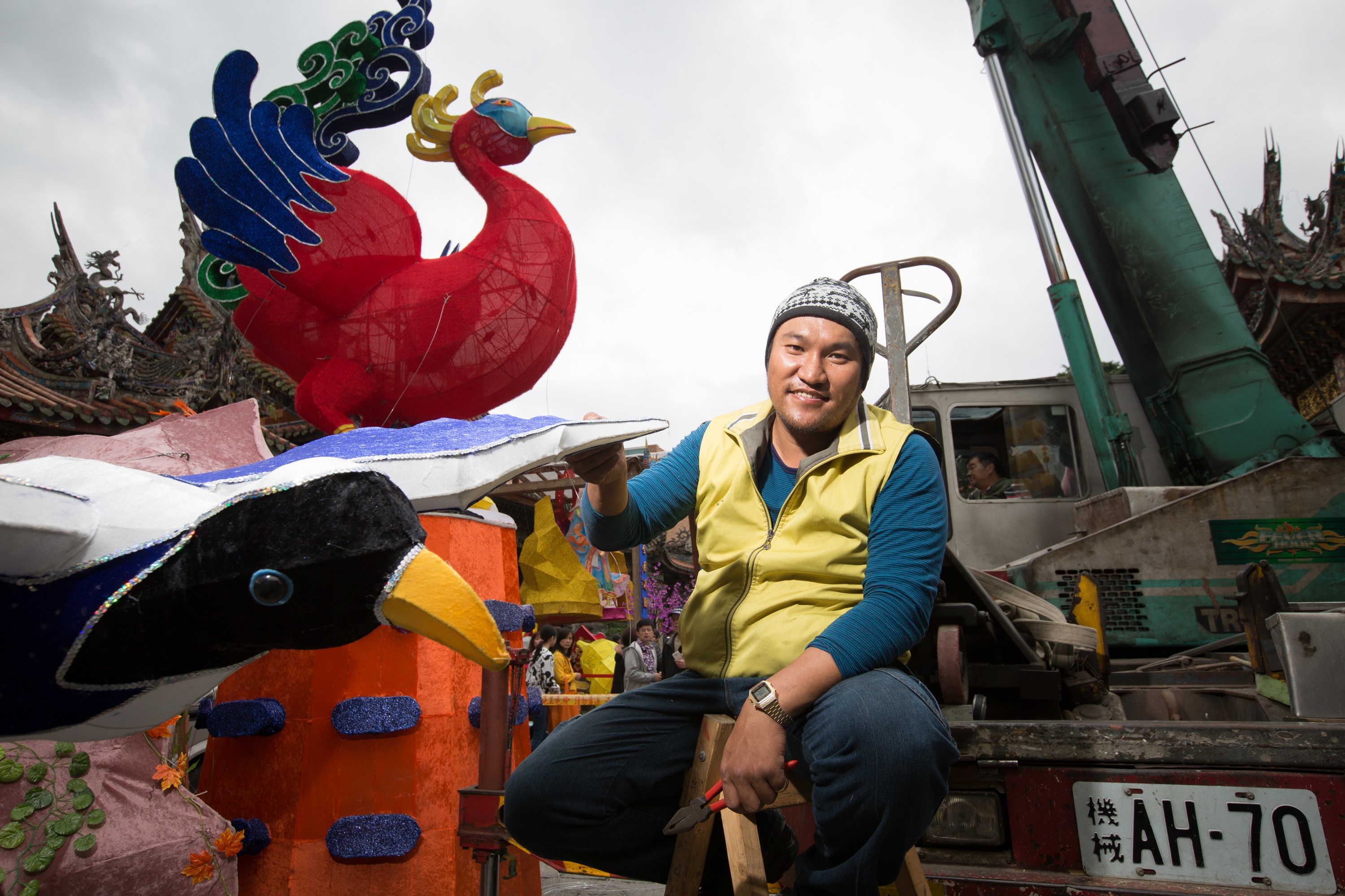 燈藝師吳登興連續14年承製台北龍山寺花燈。