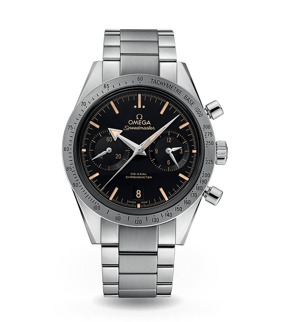 2015年「Speedmaster’57」再一次重現超霸錶最經典的闊箭型指針。面盤的功能配置上略作更動，從原本的三個小錶盤濃縮成兩個，積分與積時盤以同軸呈現在3點鐘位置。
