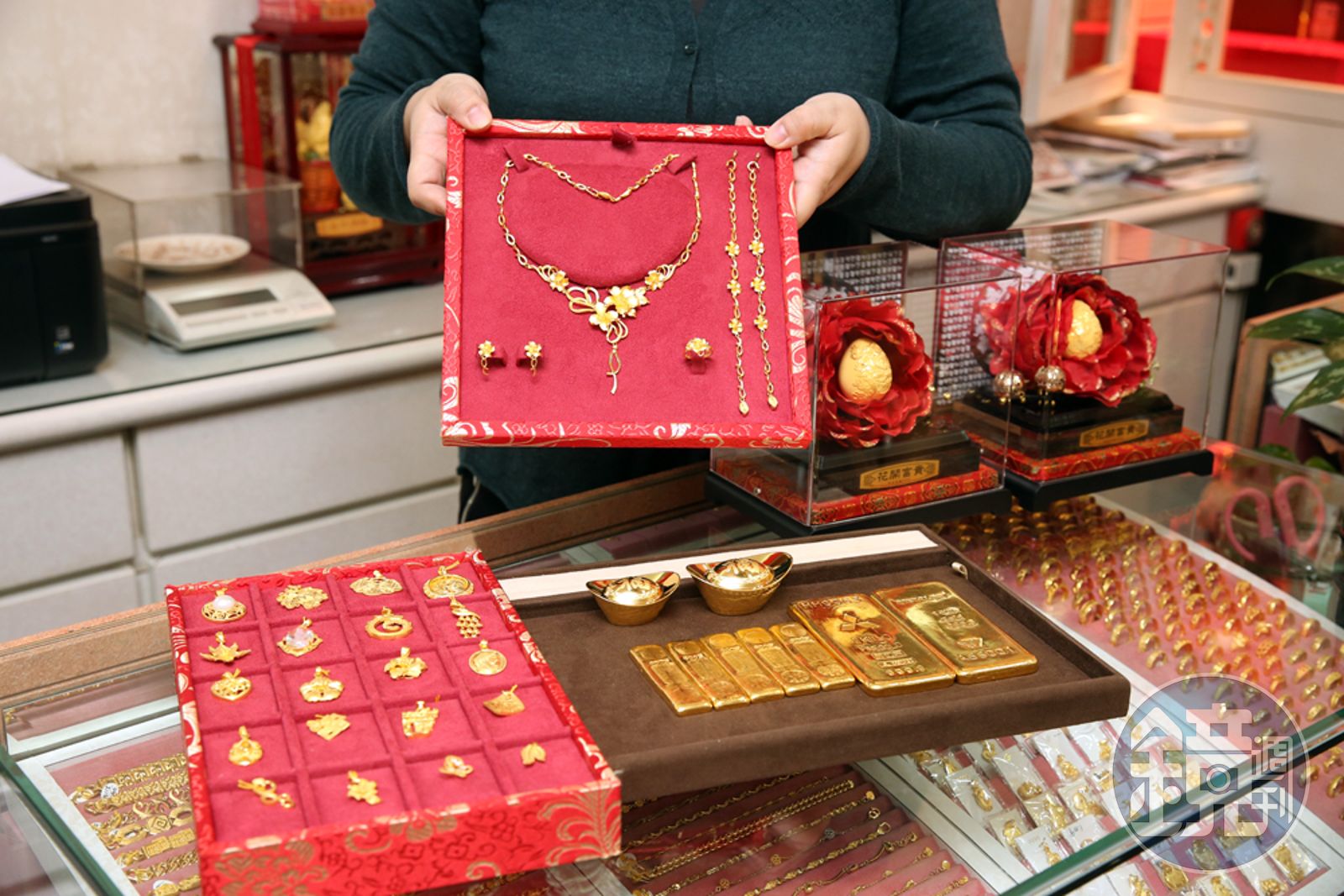 黃金達人】一兩黃金多少錢？ 下手買前先看這裡- 鏡週刊Mirror Media