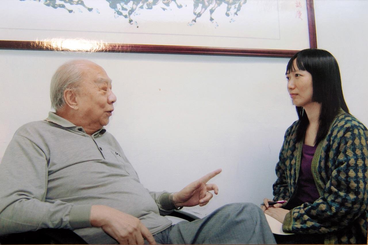 蔡璧名(右)曾經跟清代御醫傳人周成清(左)學中醫,得其畢生醫道絕學。(蔡璧名提供)