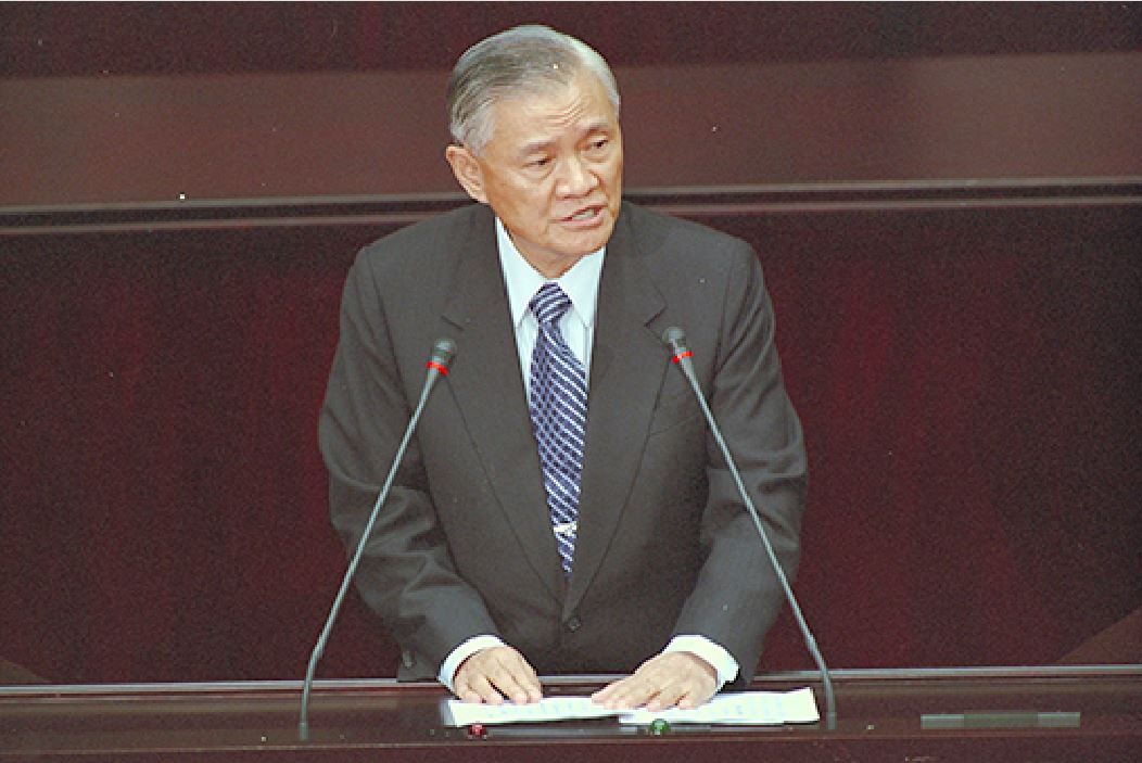 前行政院長唐飛昨在晶華酒店跌傷，巧合的是前台泥董座辜成充今年1月也在晶華跌落樓梯喪命。取自行政院官網