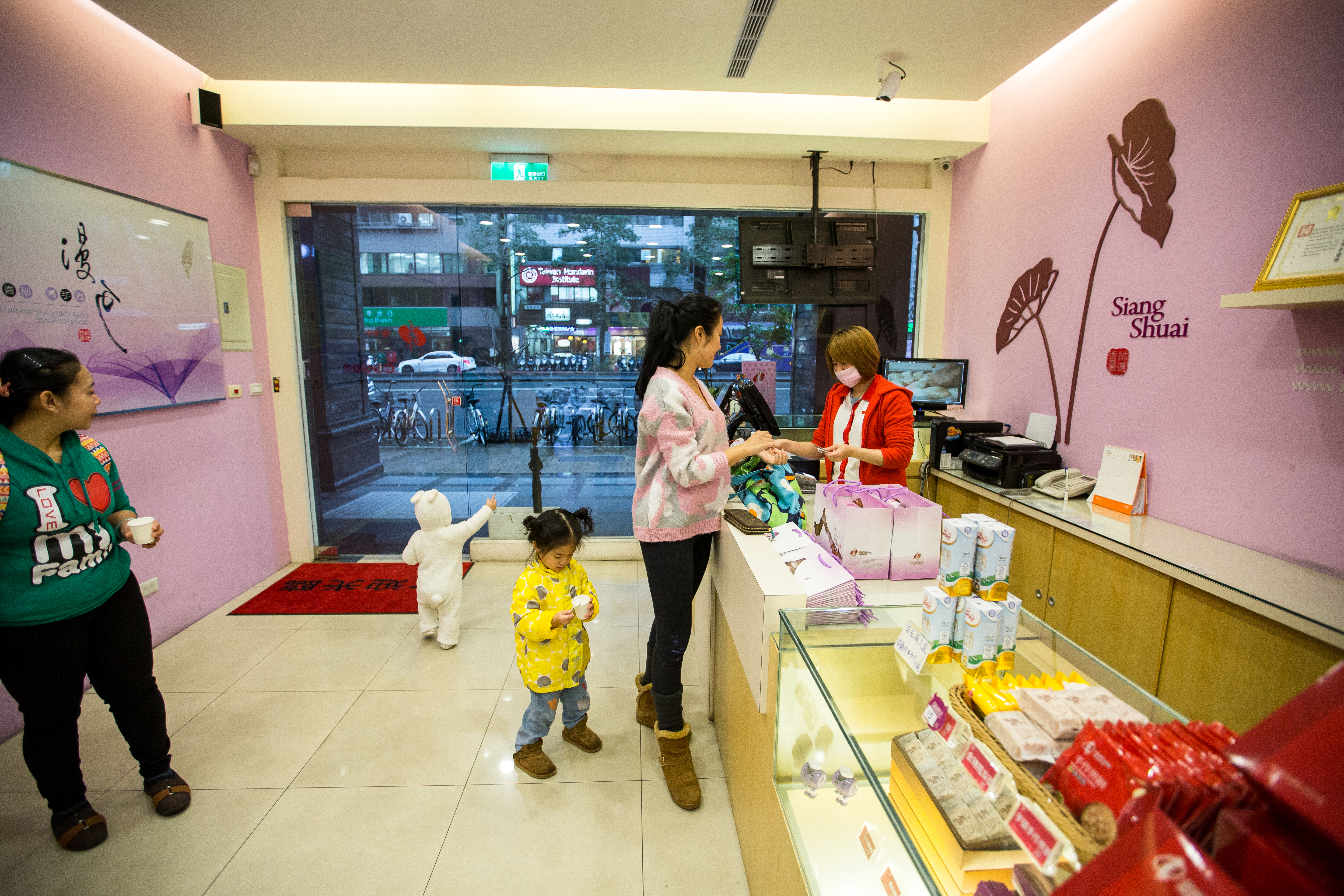 香帥蛋糕創始店古亭門市歷經多次搬遷，仍有不少死忠顧客上門。