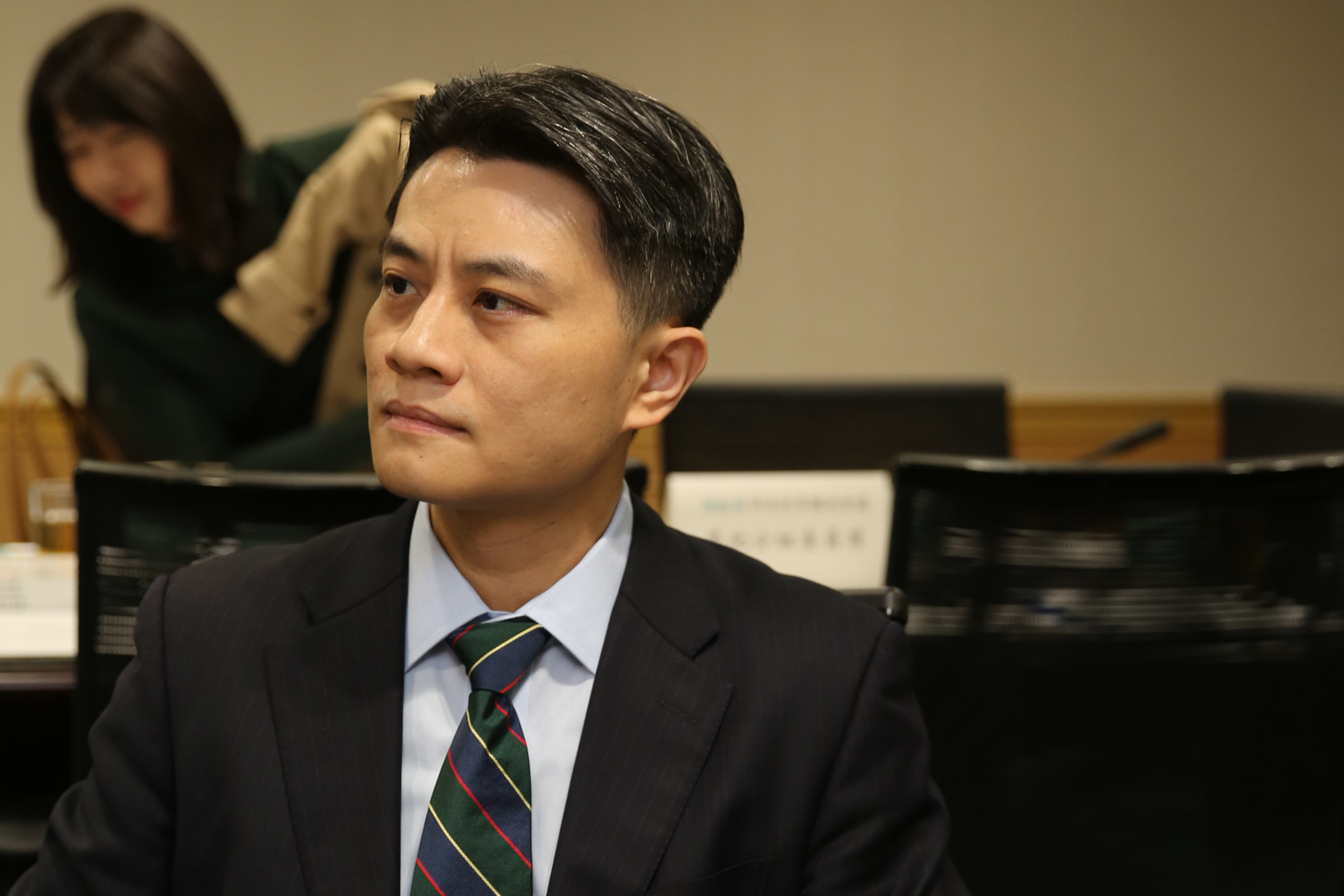 法務部代表李濠松主任檢察官指出，人民參審不見得能提高司法信任度。