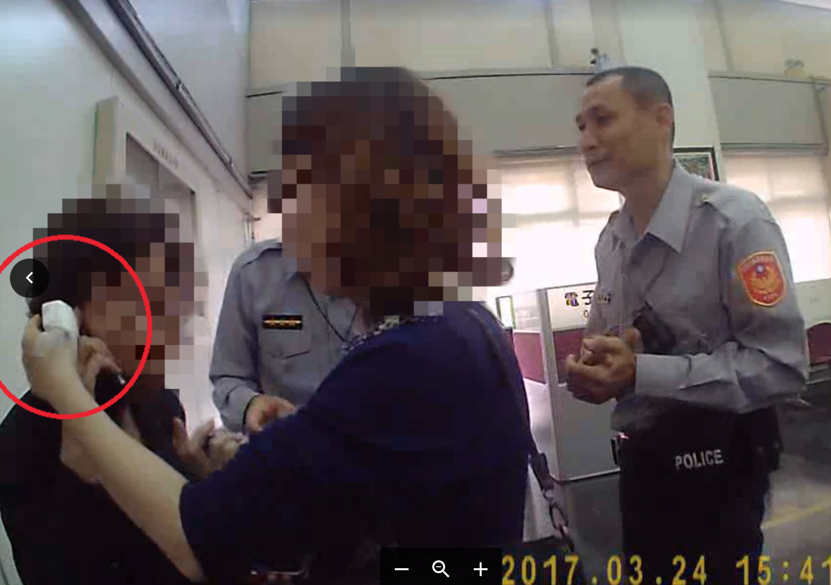 李婦急著要提領80萬元，並匆匆留下「弟弟有危險」的字條就出門，女兒回家看到後也趕緊衝到銀行。