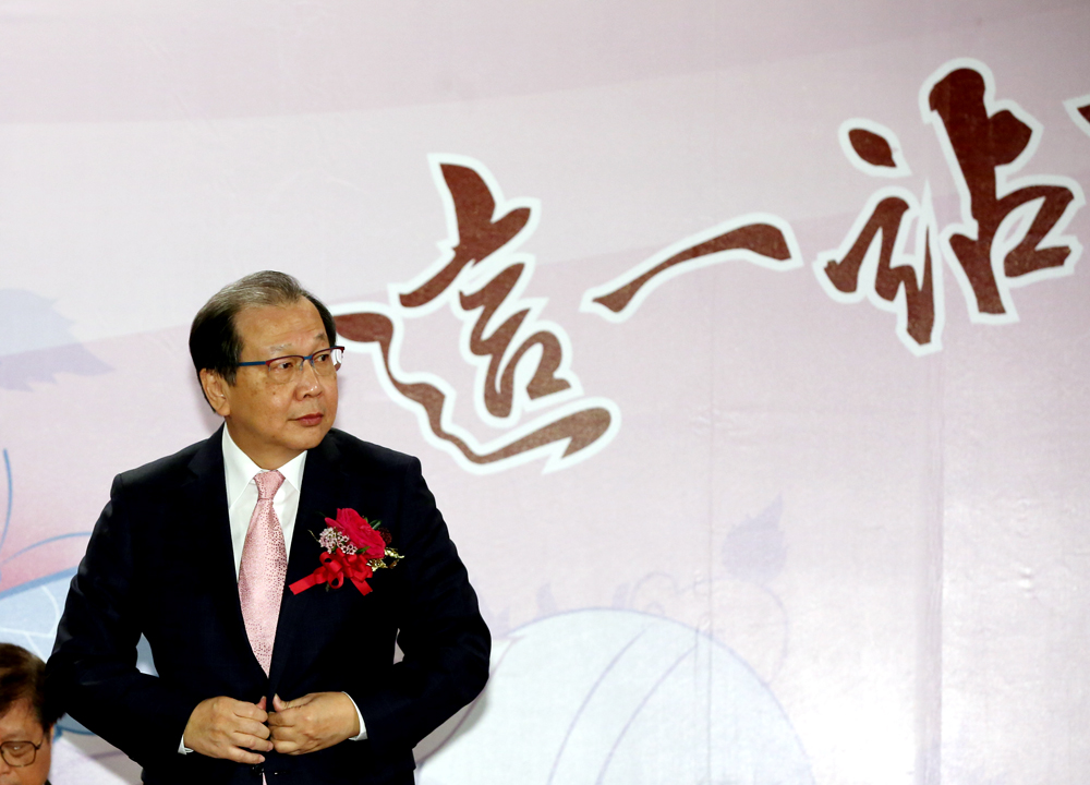 蔡明介找前中華電董事長、台積電總執行長蔡力行，希望藉由蔡力行的鐵血治軍手段，挽救陷入困境的聯發科。