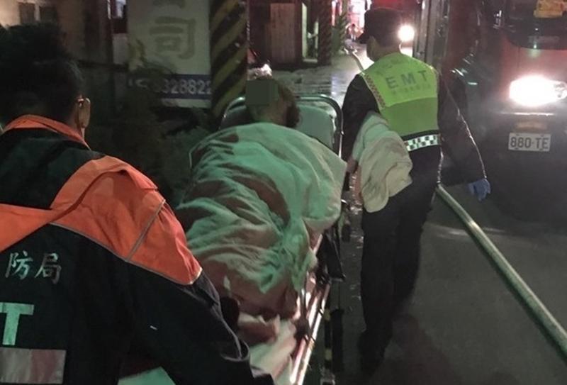 消防局抵達現場時，林母已經逃出火場，但全身大面積燒傷，至今仍未脫離險境。