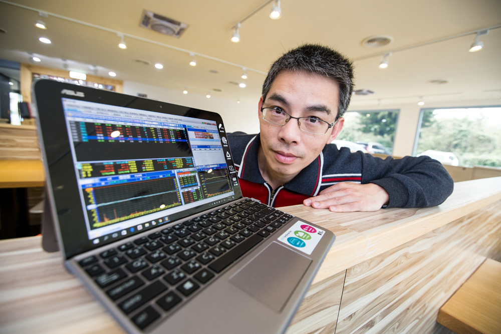 楊禮軒擅長從生活中找投資標的，再搭配研究財報，因此經常挖到許多寶，幫他賺進一筆筆財富。