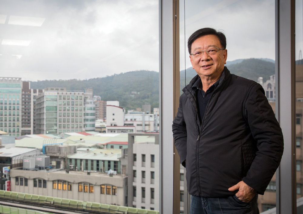 宣明智最近心情大好，因為在生技業布局開花結果，宣捷幹細胞生技確定賺錢，預計明年就要掛牌。