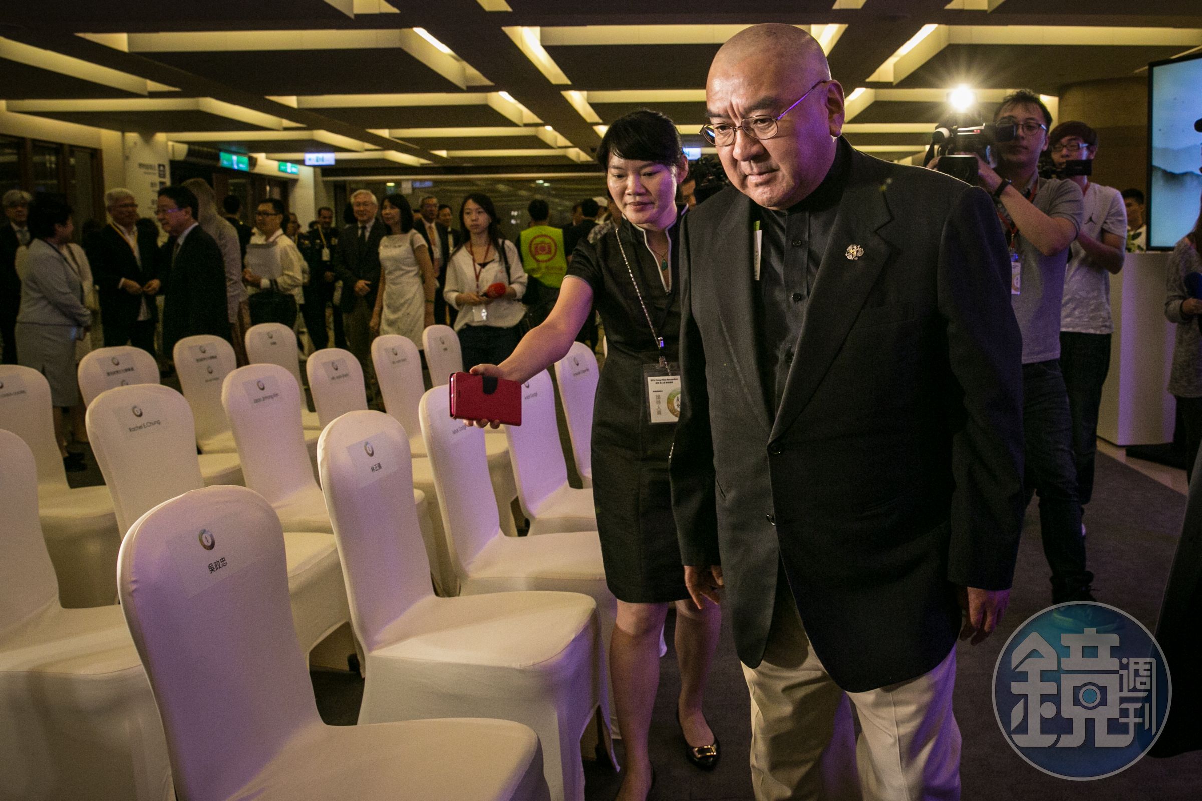 潤泰集團總裁尹衍樑以個人名義捐助30億元成立唐獎。