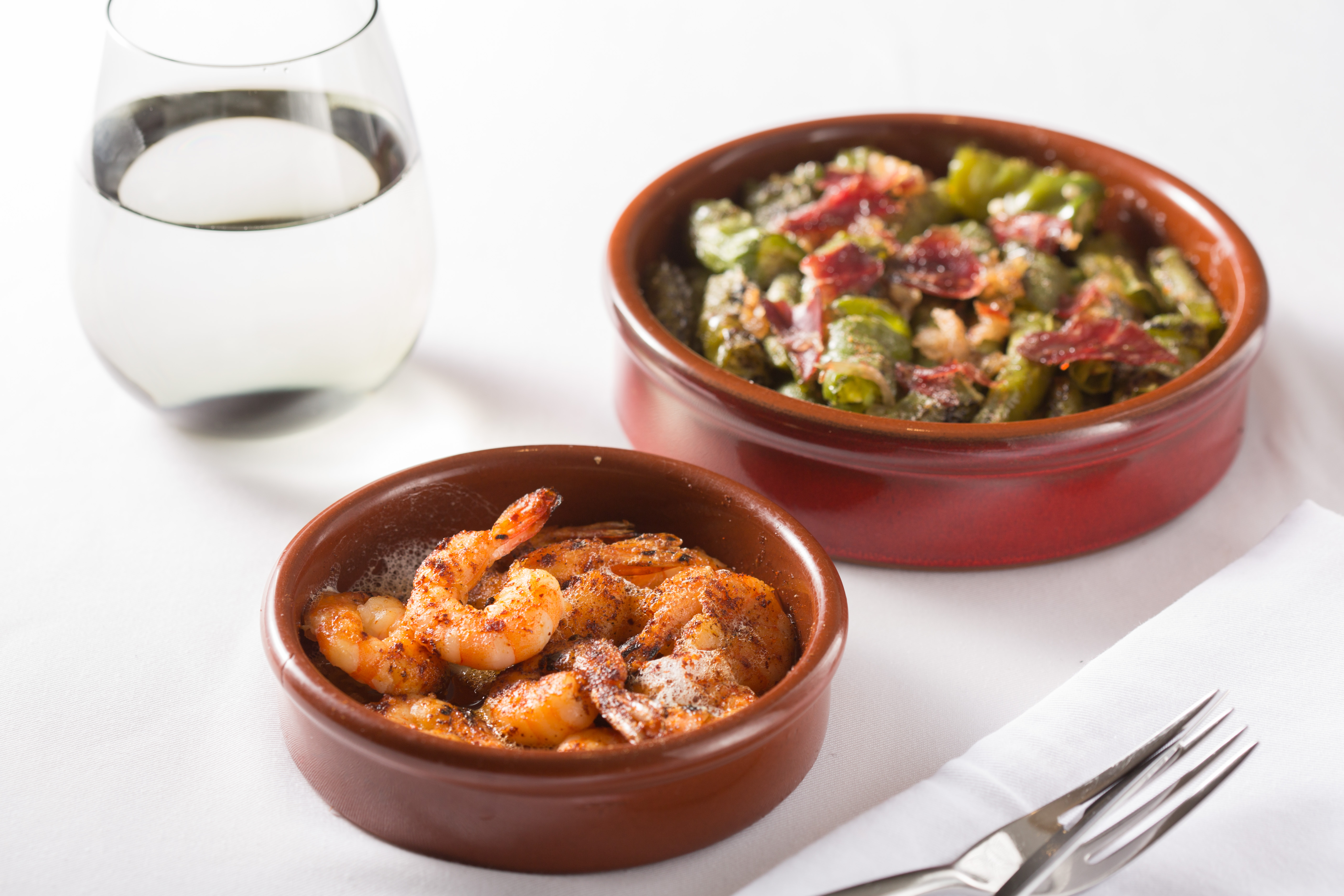 色澤鮮明的歐式下酒菜幫宵夜換新花樣。