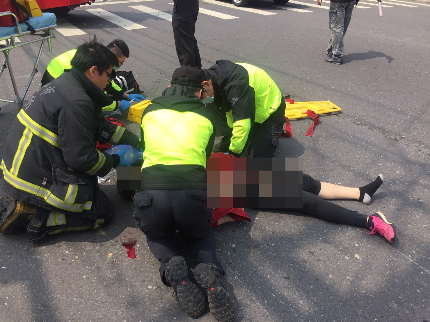 李姓女子慘死輪下。