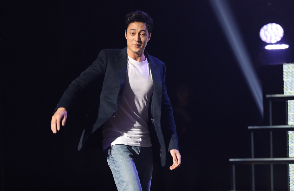 蘇志燮與2,300名蘇太太團圓，被拱以中文撒嬌：「愛妳哟～」