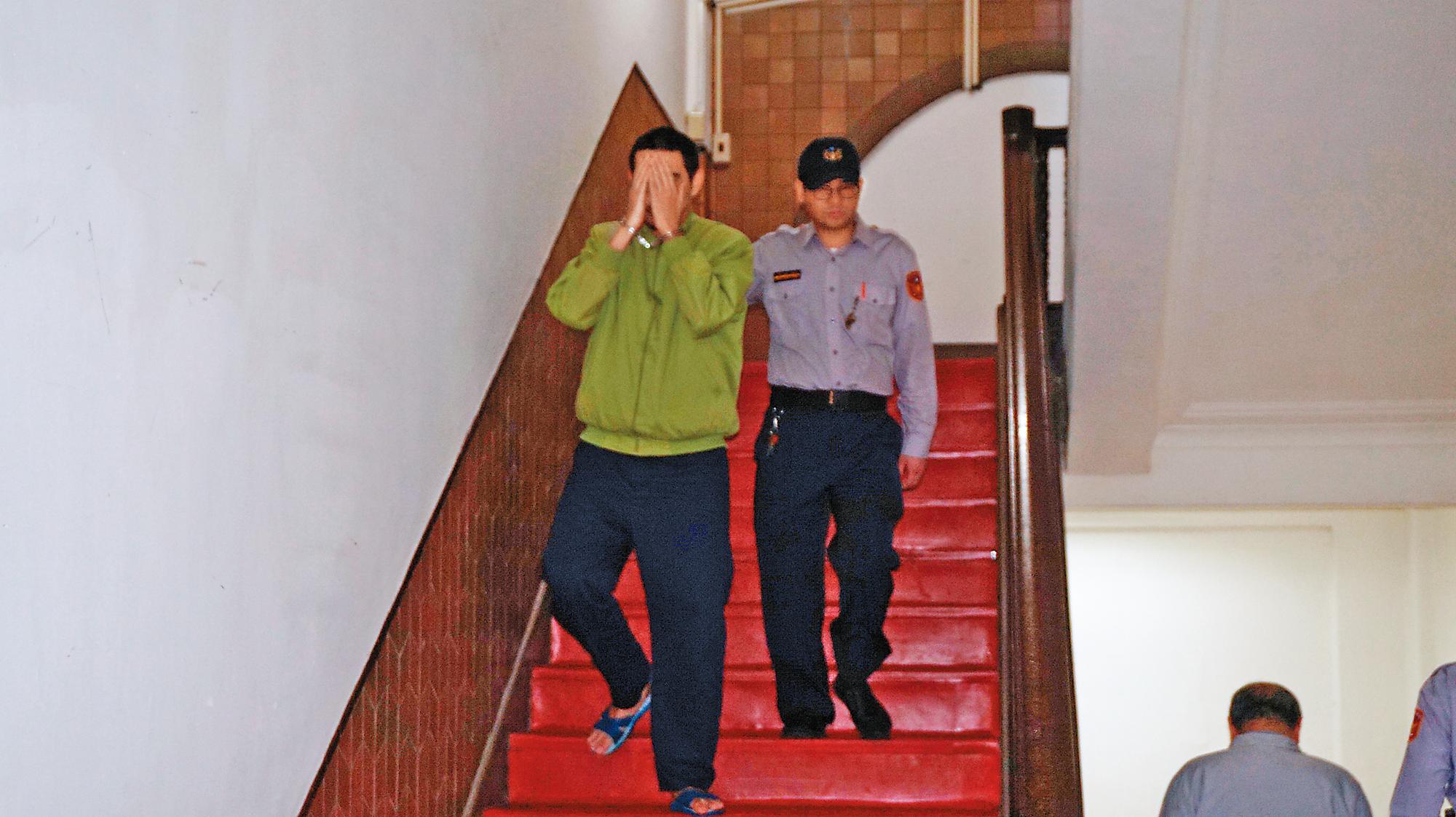 英國籍的Matthew遭羅馬尼亞盜領集團吸收,來台盜領5萬元遭判刑4年,他放棄上訴已入獄。