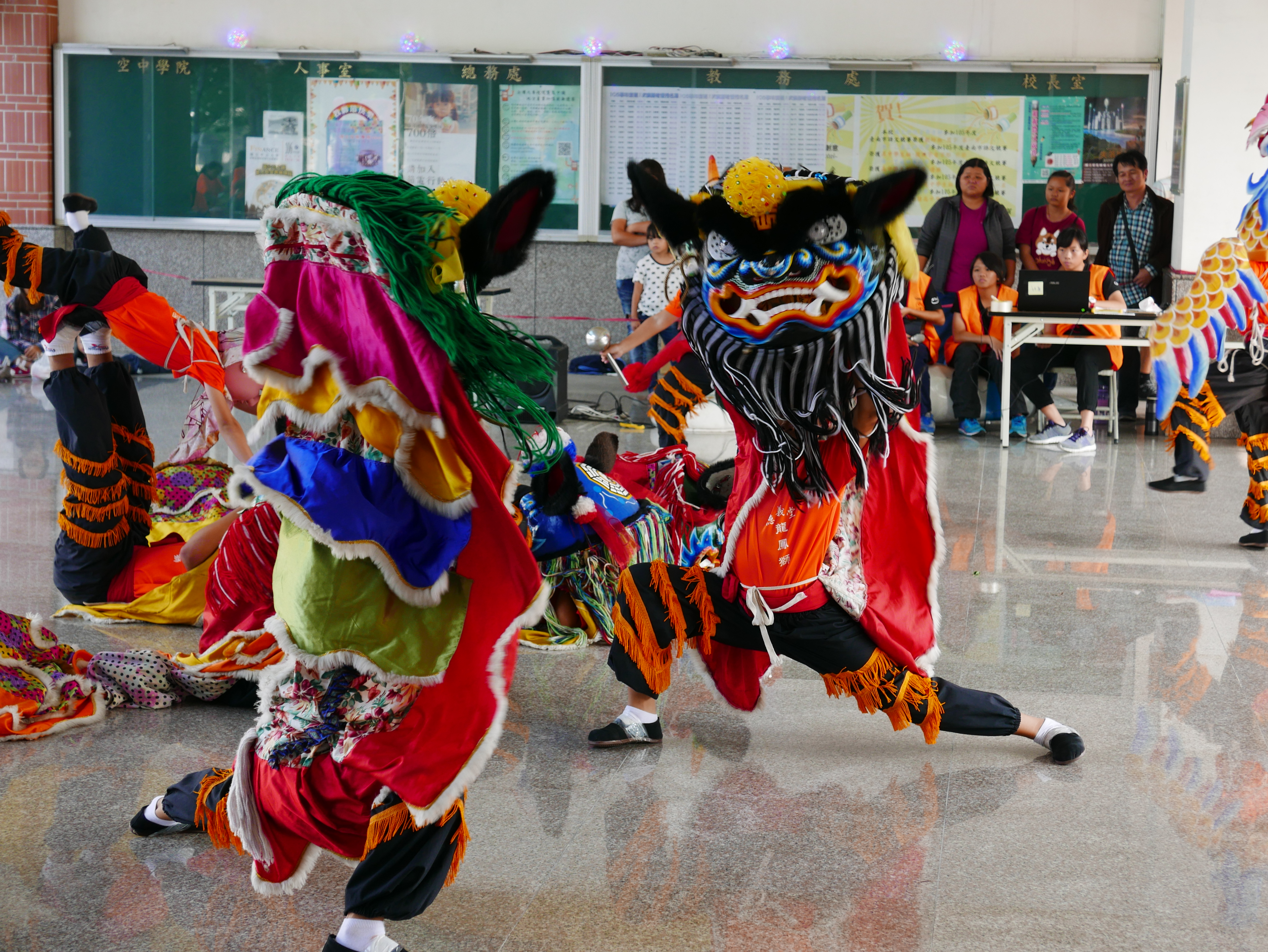 雲林縣大埤鄉仁和國小全校僅68人，卻在民俗體育競賽中拿到雙料3冠王成績。