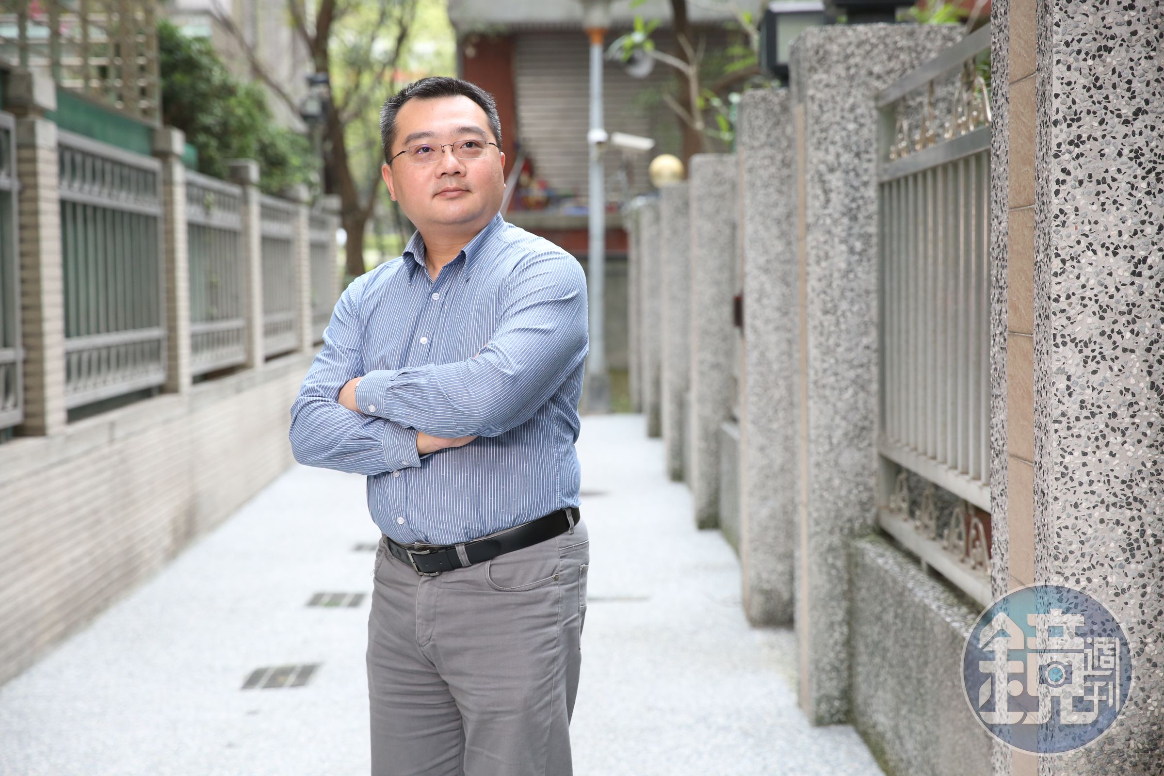 陳家豐原本是網路公司職員，因為手邊存了些錢，爸爸某天叫他做些投資，就這樣踏進了股市。
