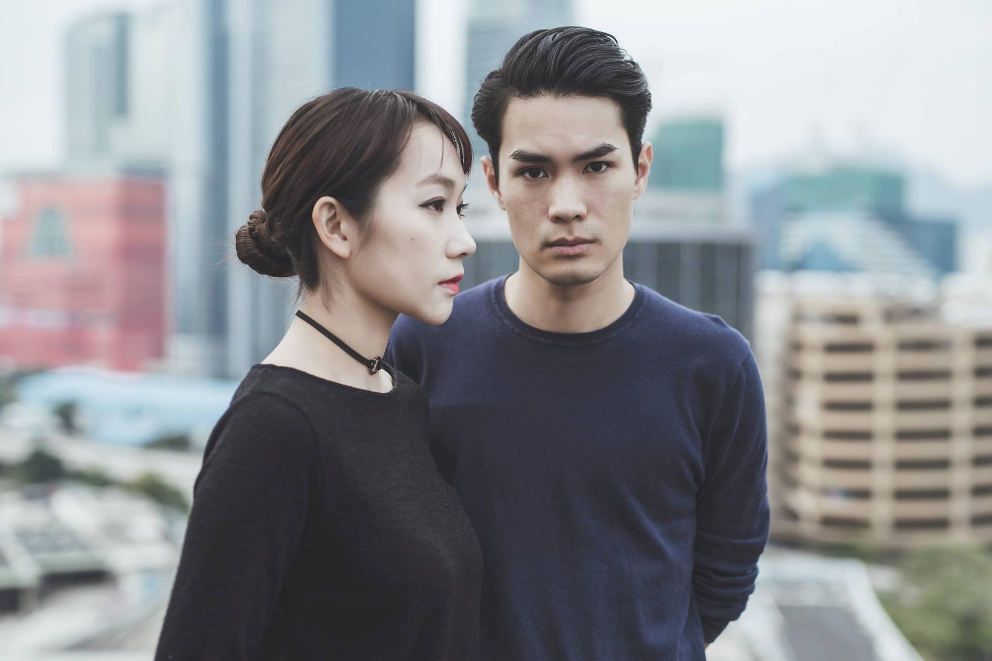 《一念無明》導演黃進(右)與編劇陳楚珩形容兩人的合作像是「輪流落水」。