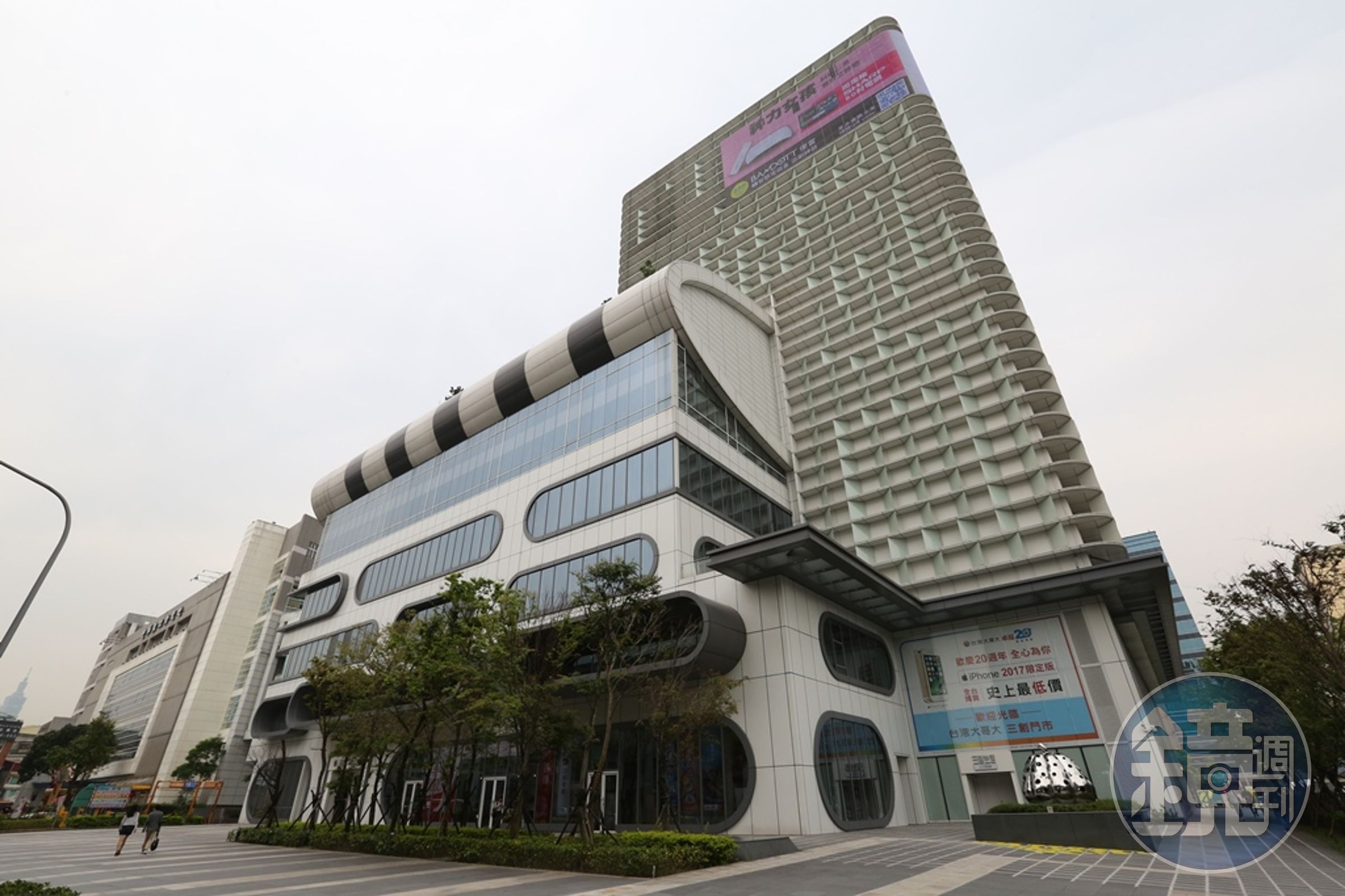 三創生活園區將在今年5月6日至10日母親節檔期，演出十場鄧麗君奇幻秀。