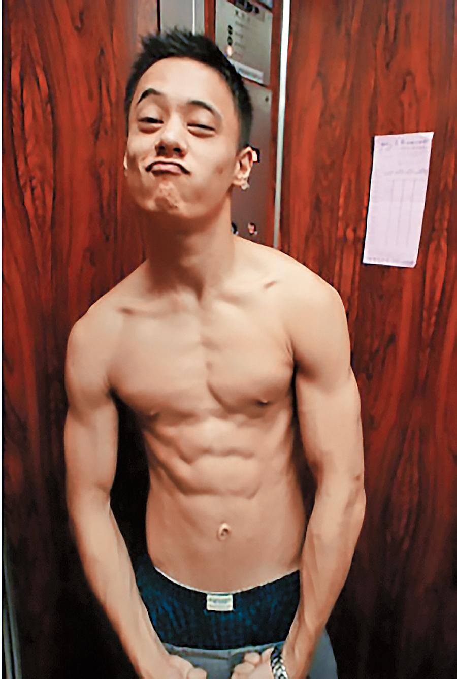 失控中的蔣友青也滿愛露，雖然窄身但肌肉發達。（翻攝自網路）